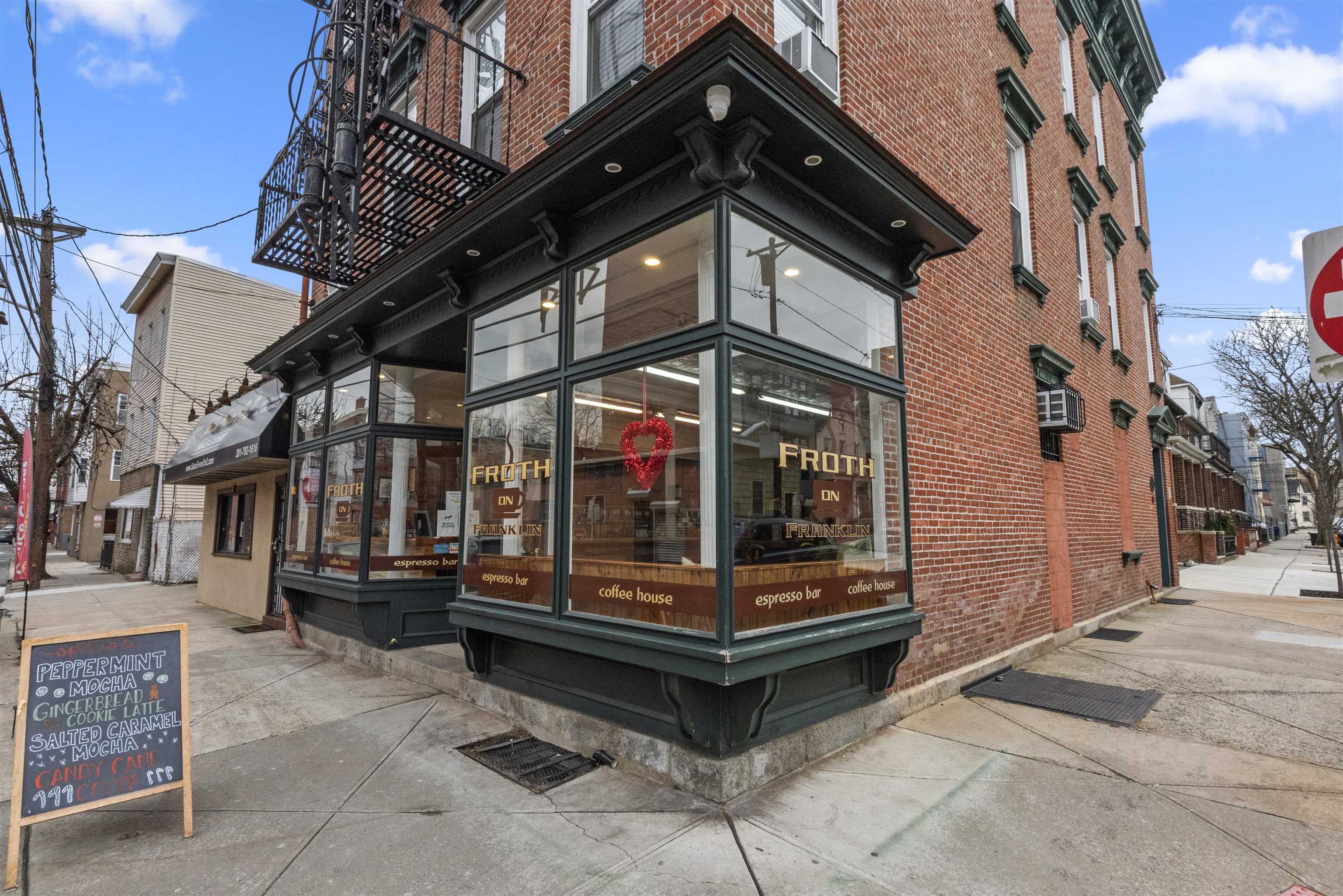 38 SHERMAN AVE Unit: 1