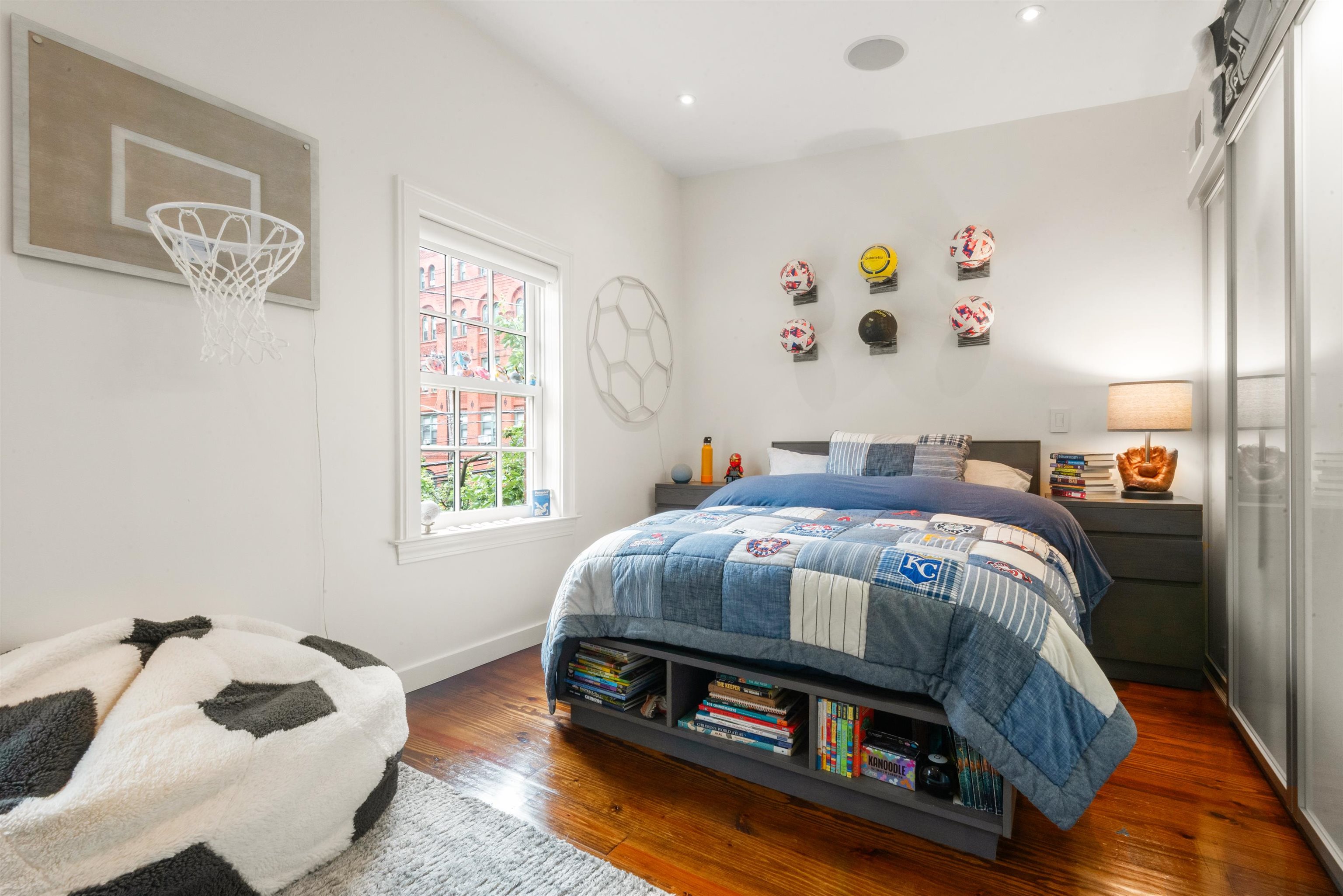 227 5TH ST