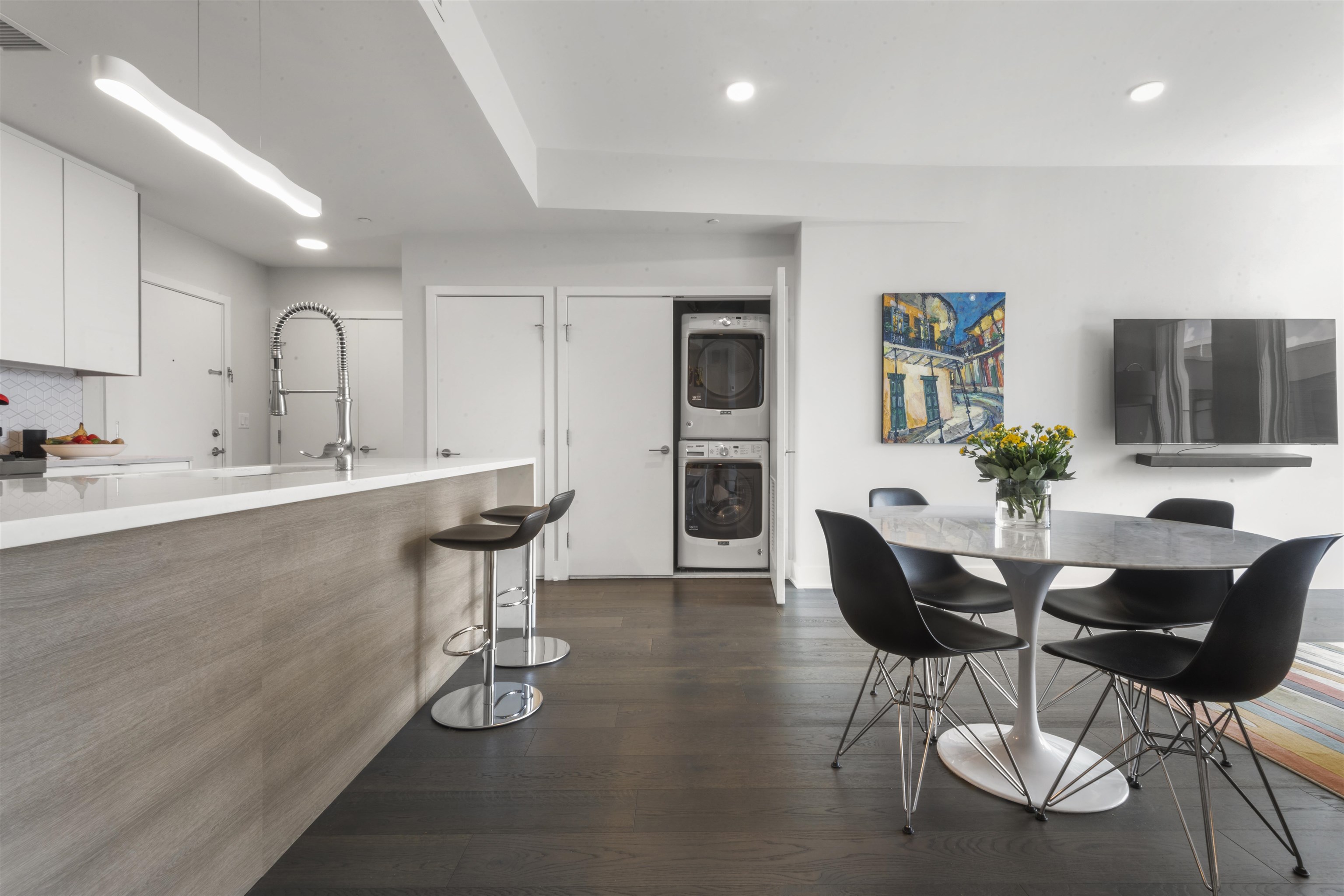 380 NEWARK AVE Unit: 504