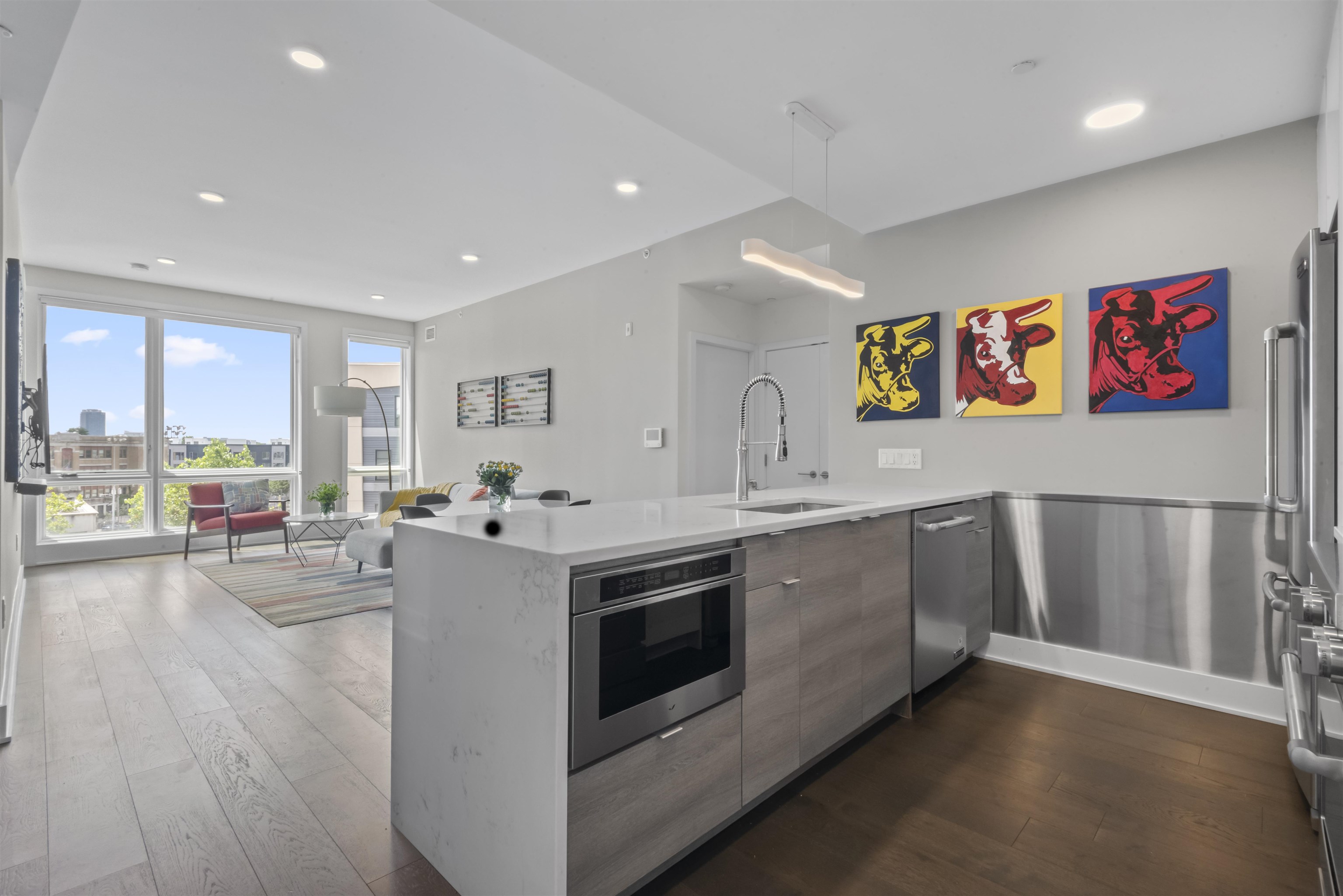 380 NEWARK AVE Unit: 504