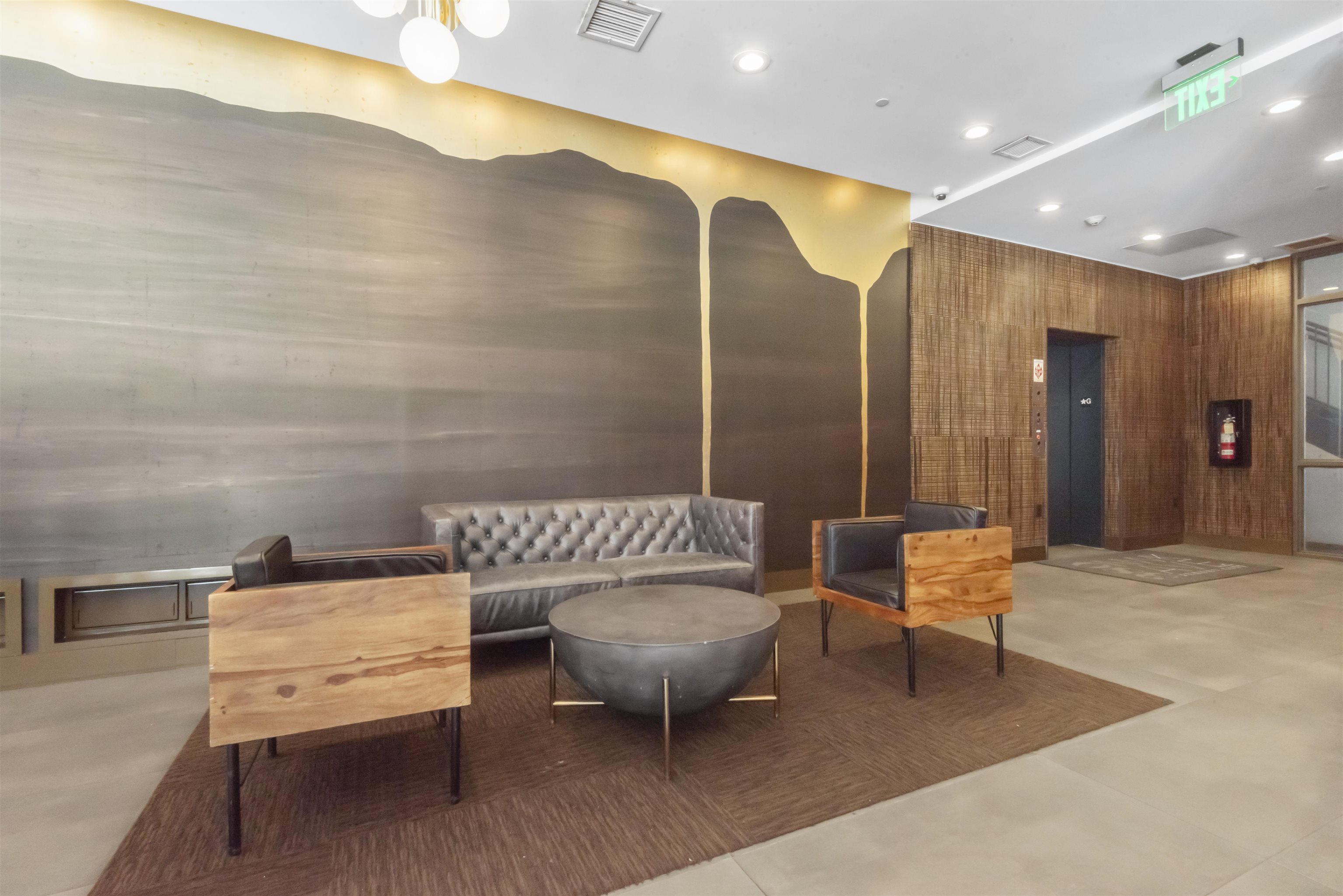 380 NEWARK AVE Unit: 504