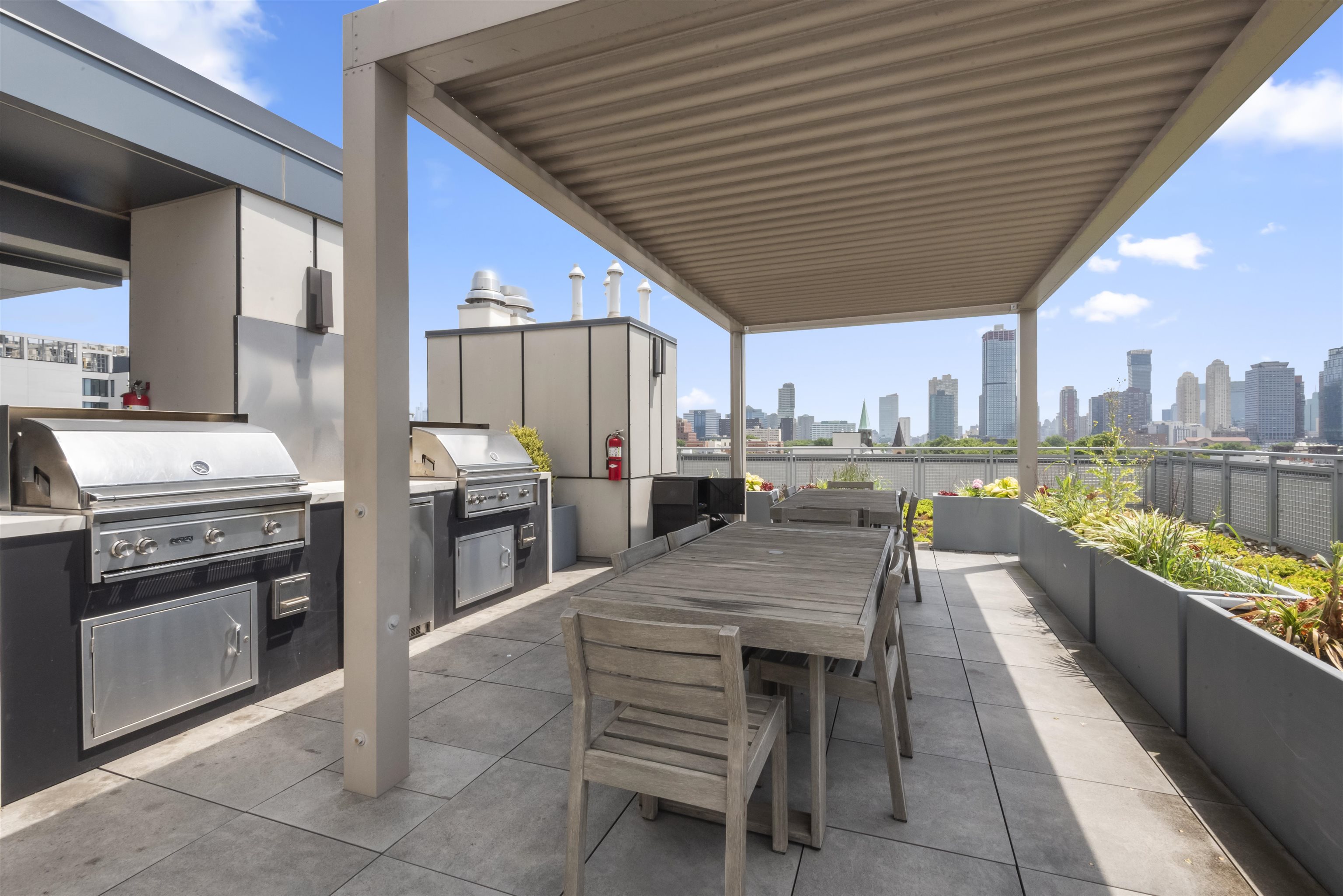 380 NEWARK AVE Unit: 504