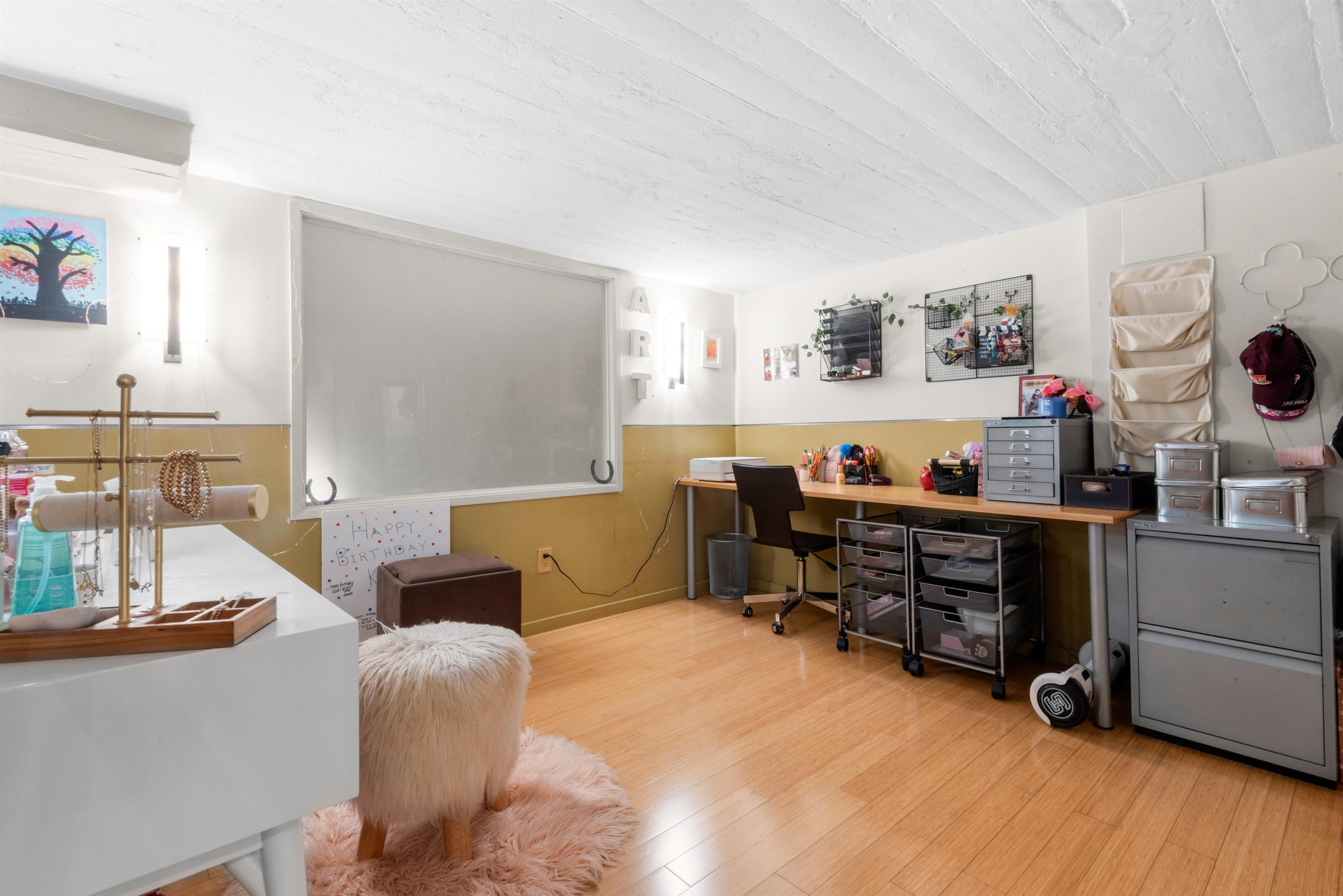 205 10TH ST Unit: 3F