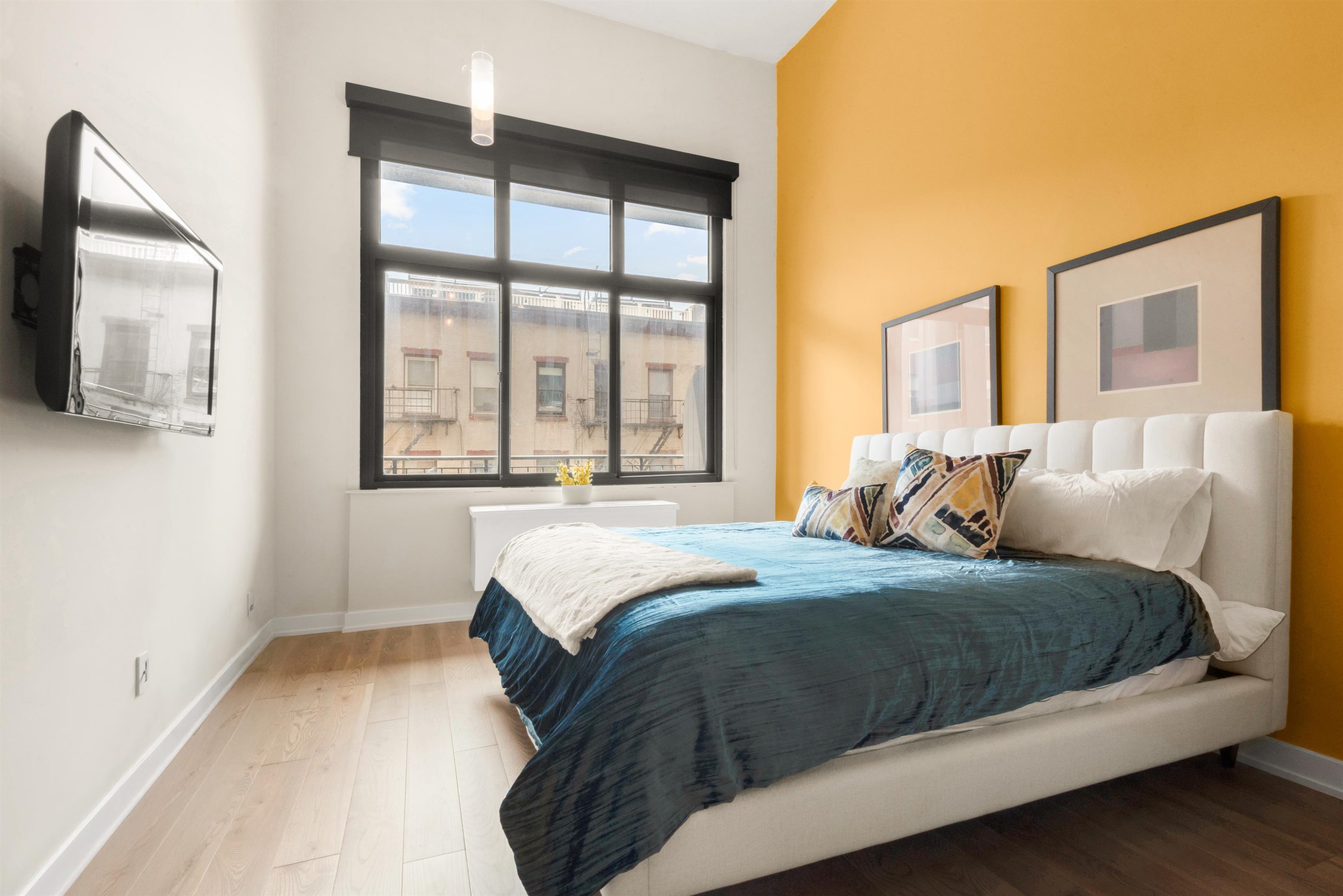 205 10TH ST Unit: 3F