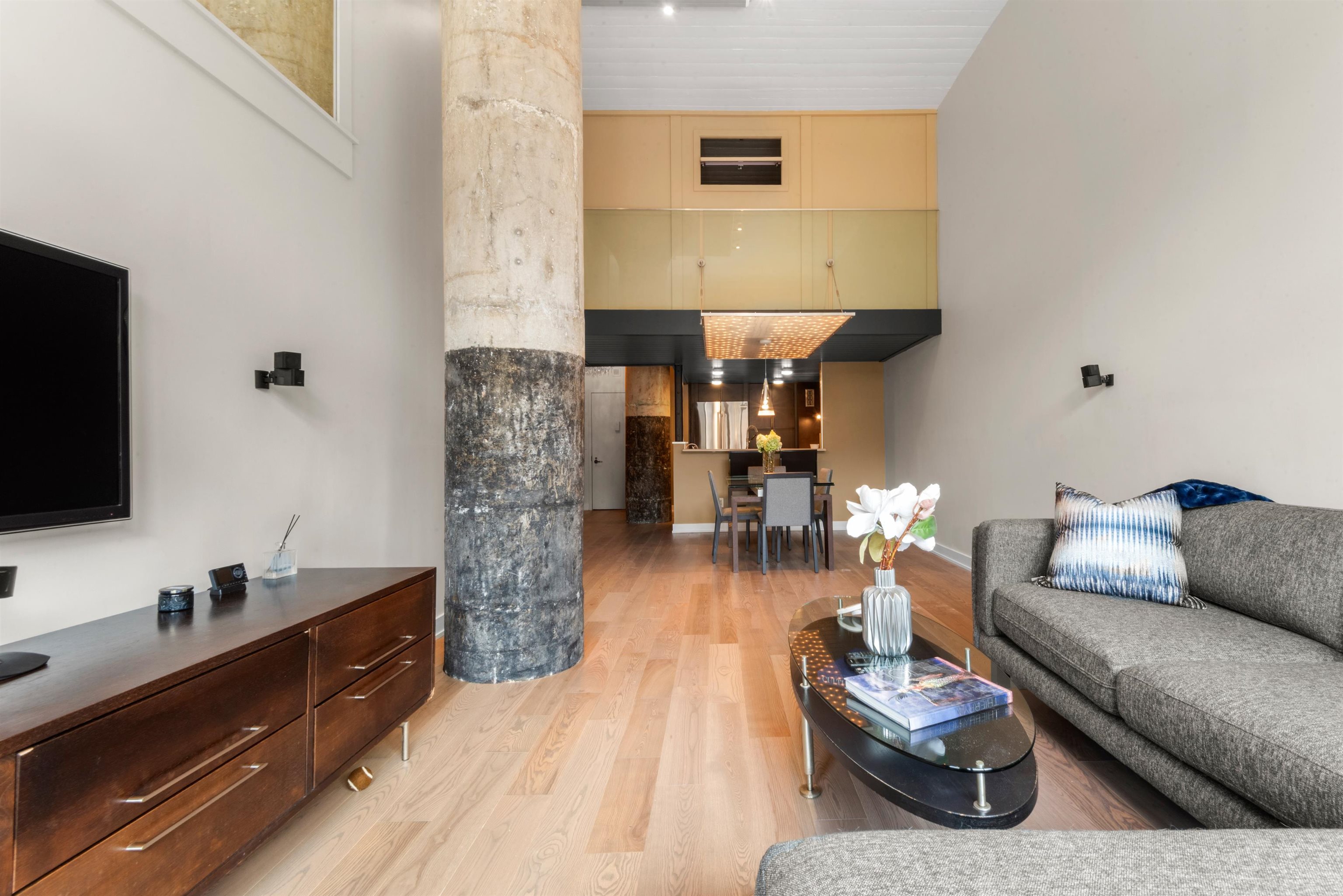 205 10TH ST Unit: 3F