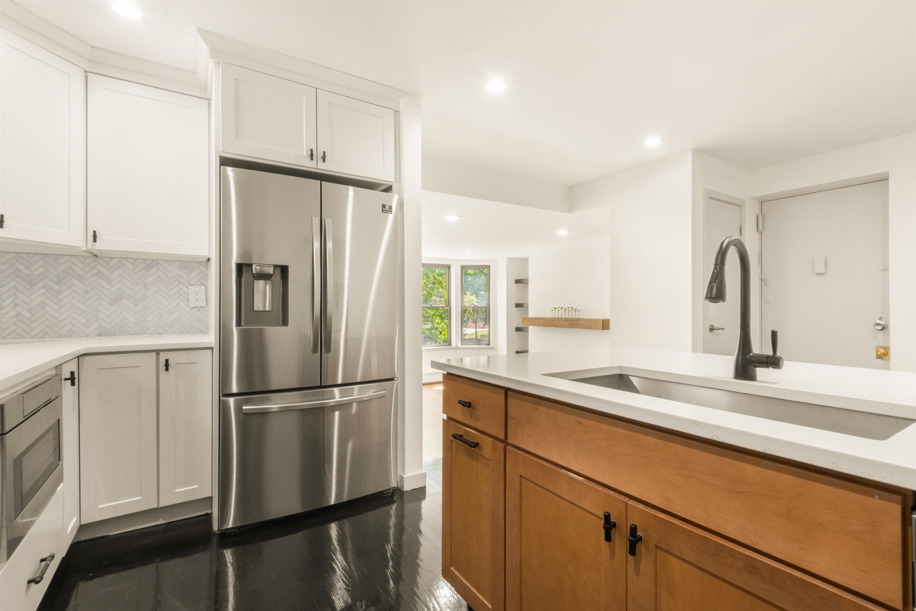 48-50 WEST HAMILTON PL Unit: 3