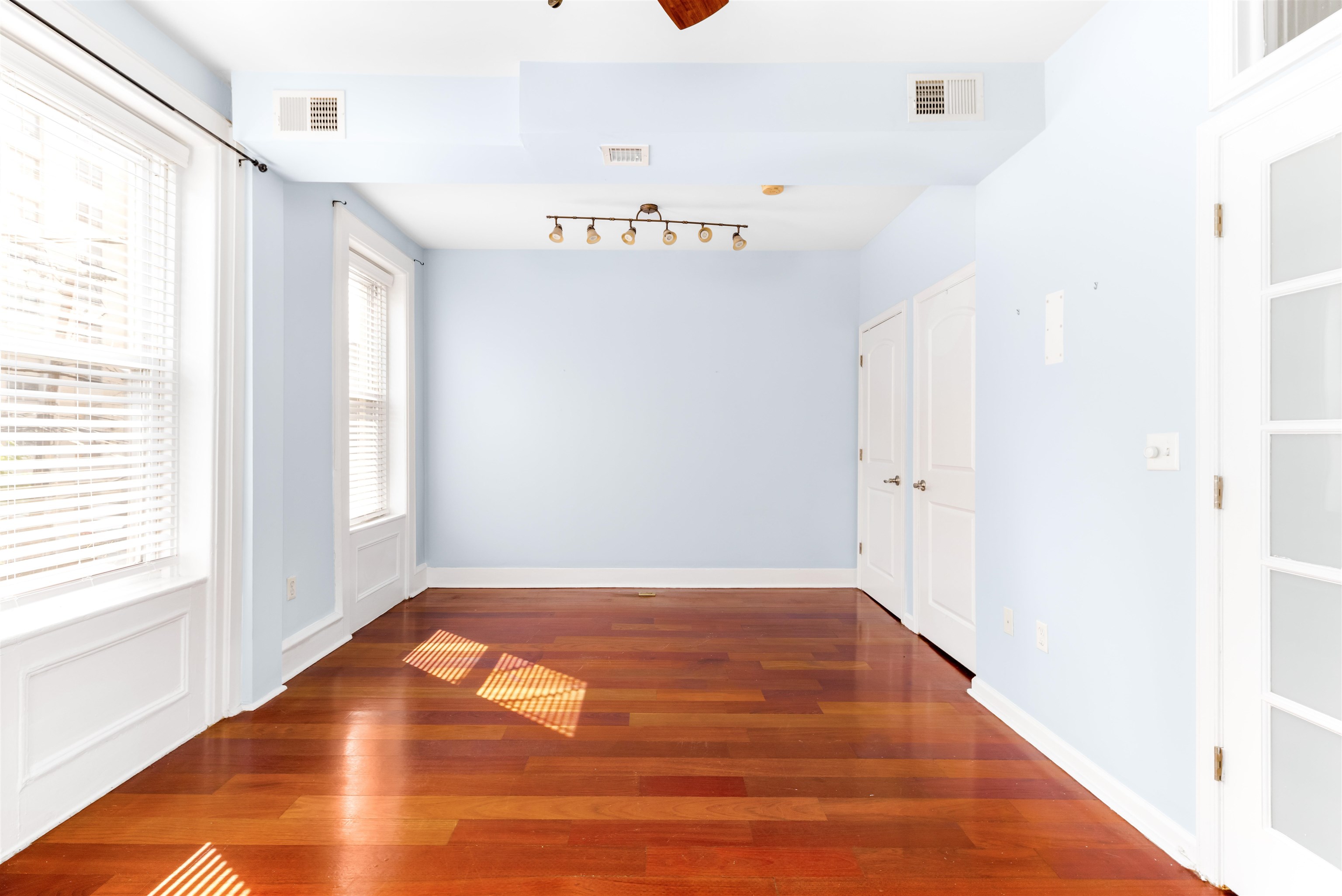 228 JEFFERSON ST Unit: 2 (R)