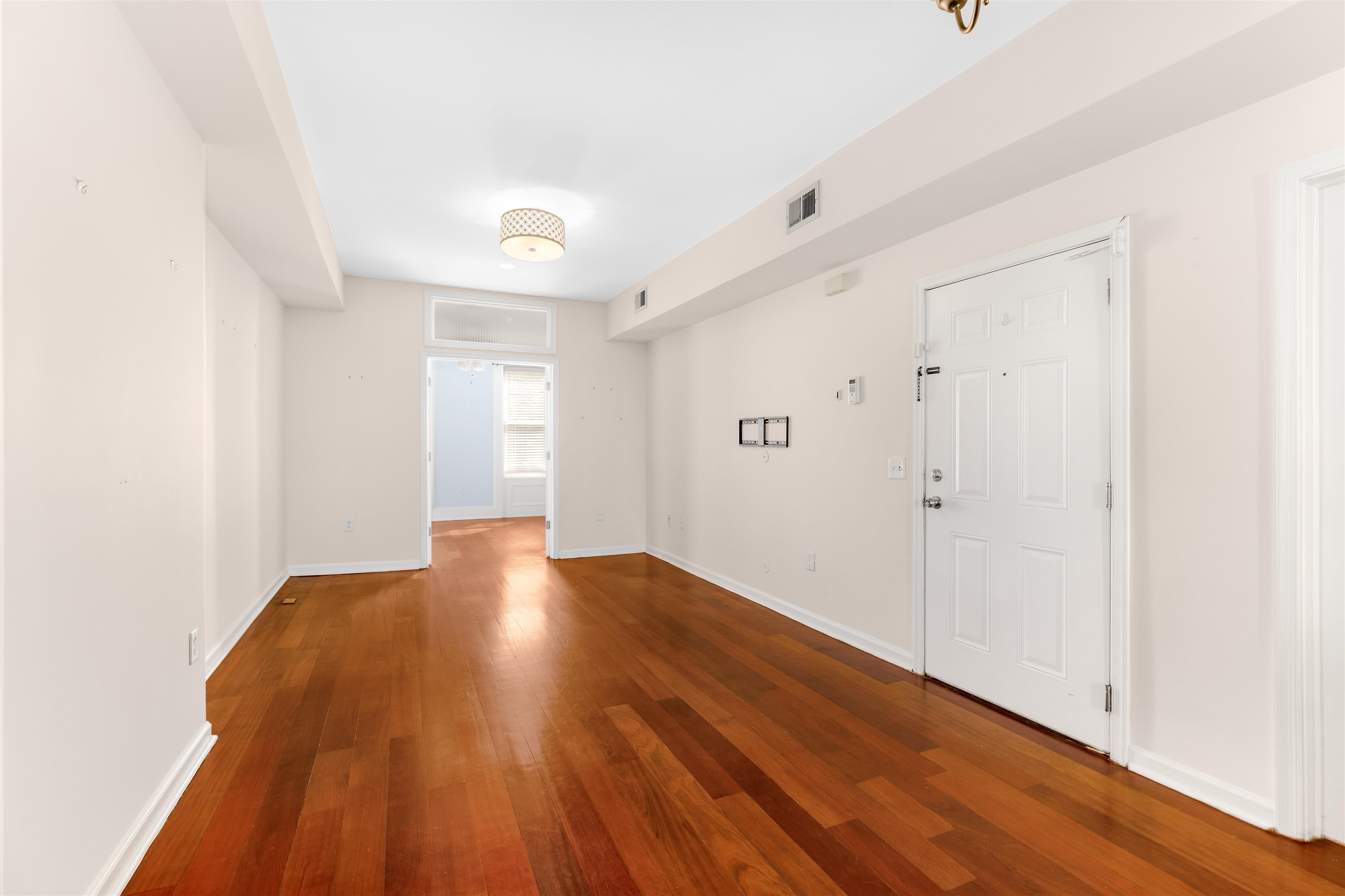 228 JEFFERSON ST Unit: 2 (R)