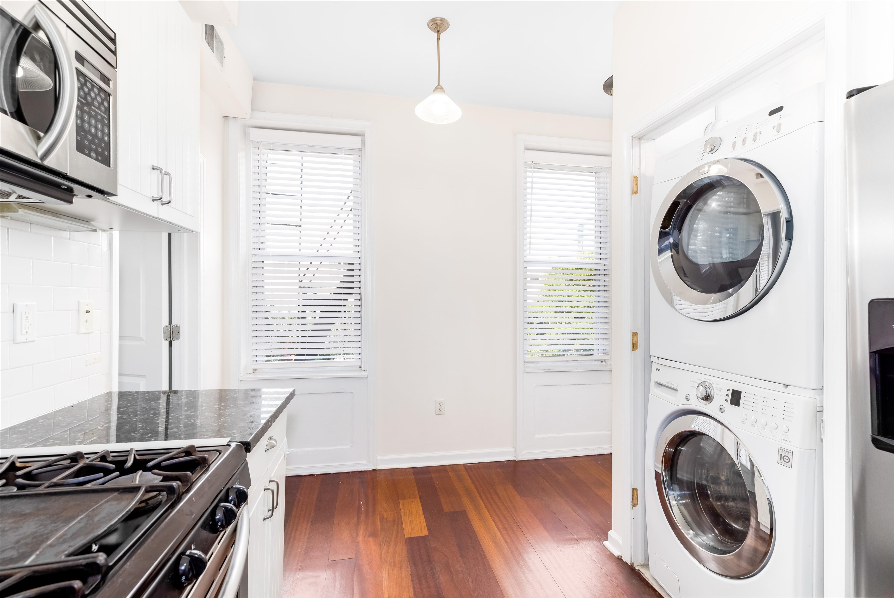 228 JEFFERSON ST Unit: 2 (R)