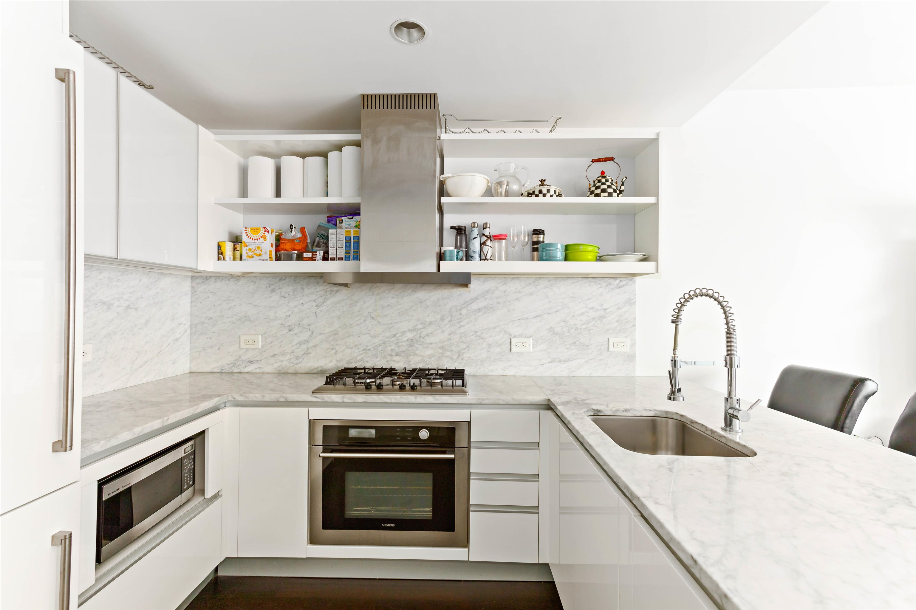 77 HUDSON ST Unit: 2213