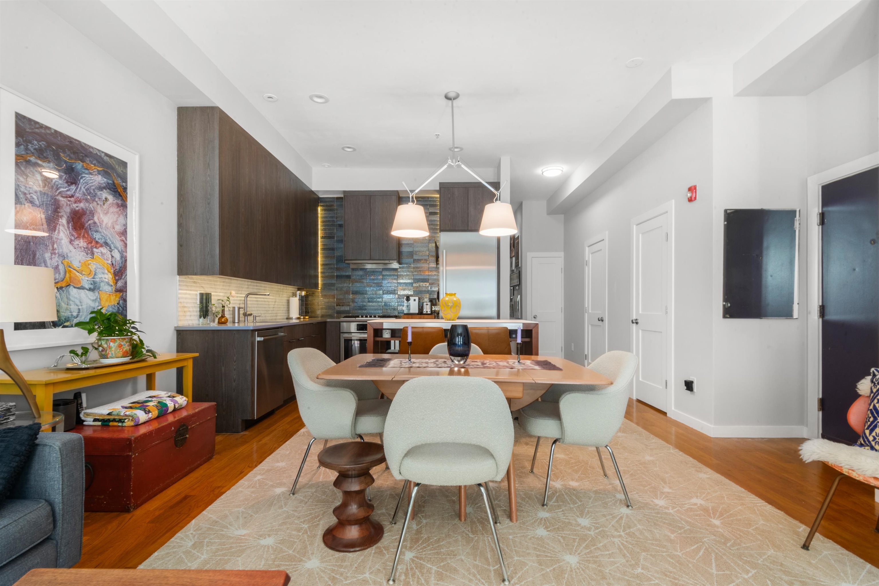 272 6TH ST Unit: 1