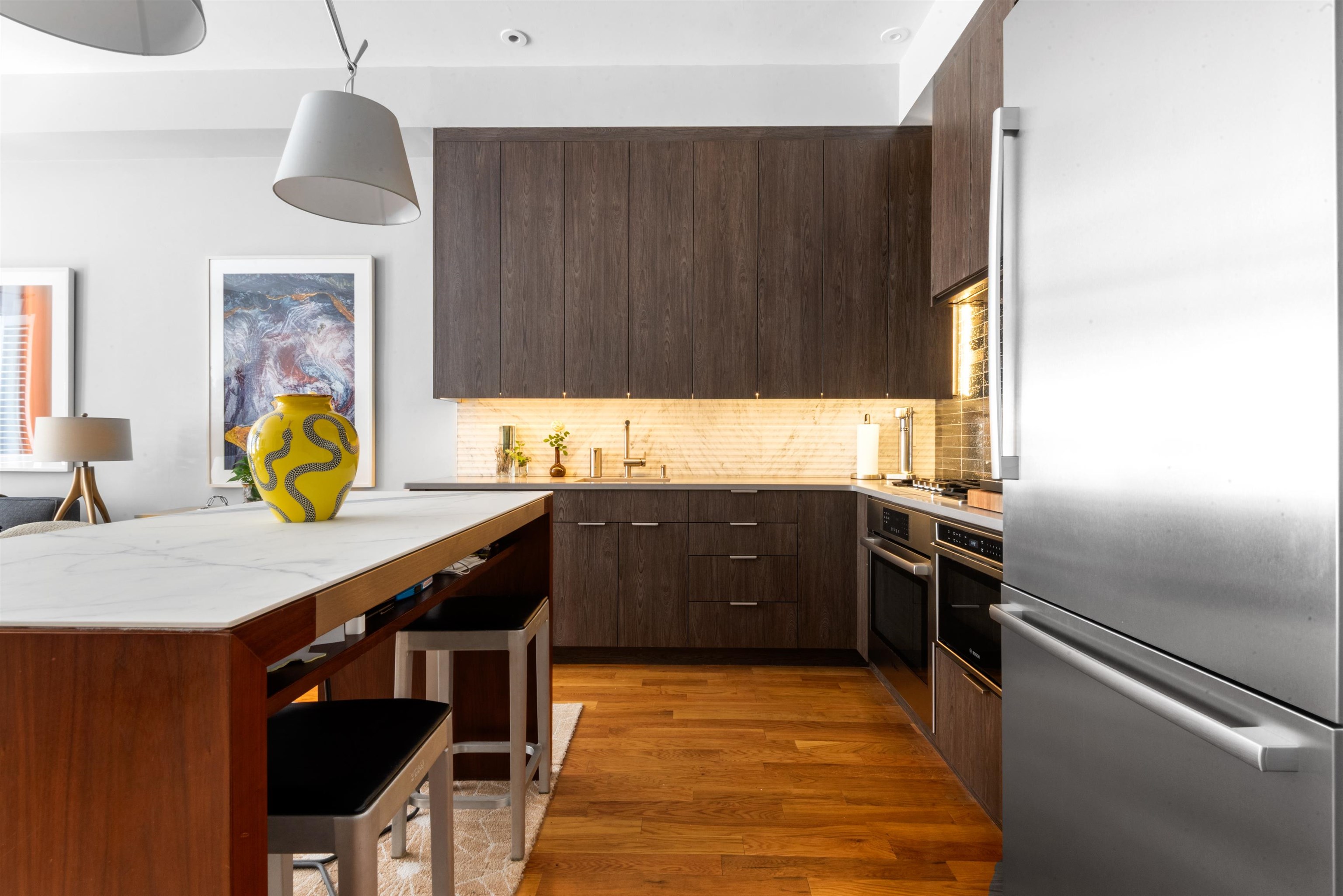 272 6TH ST Unit: 1