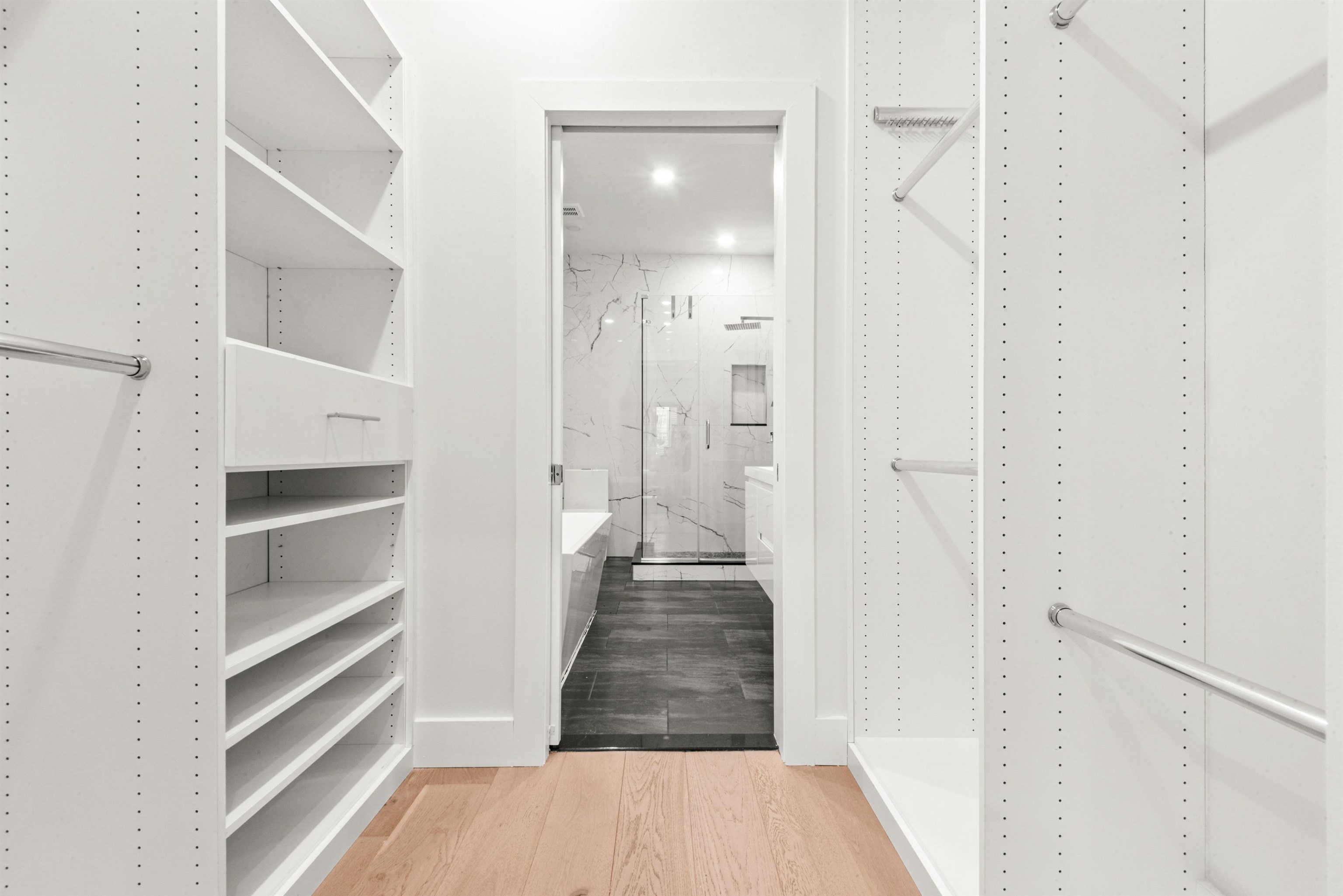 223 MONTGOMERY ST Unit: 1