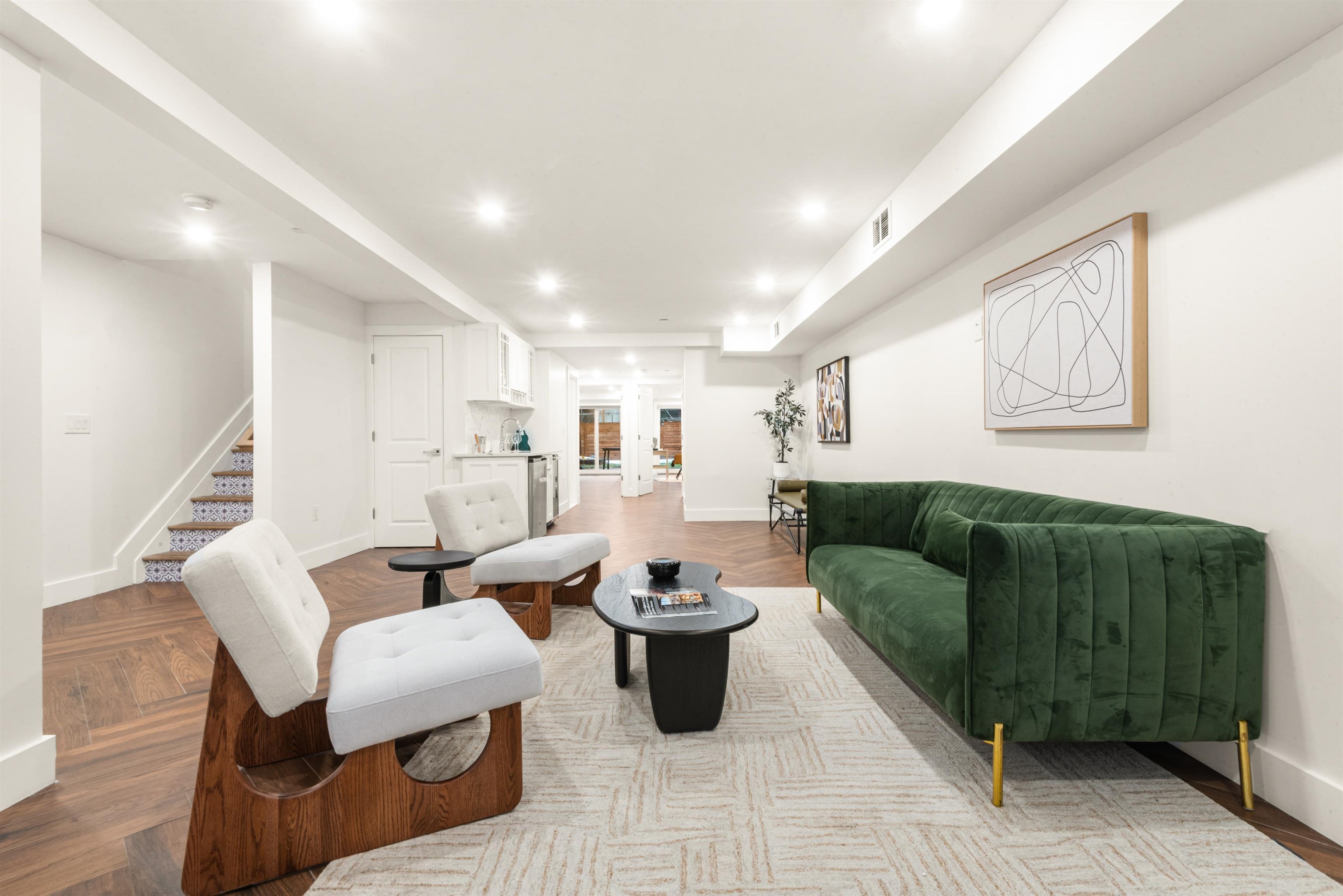 223 MONTGOMERY ST Unit: 1