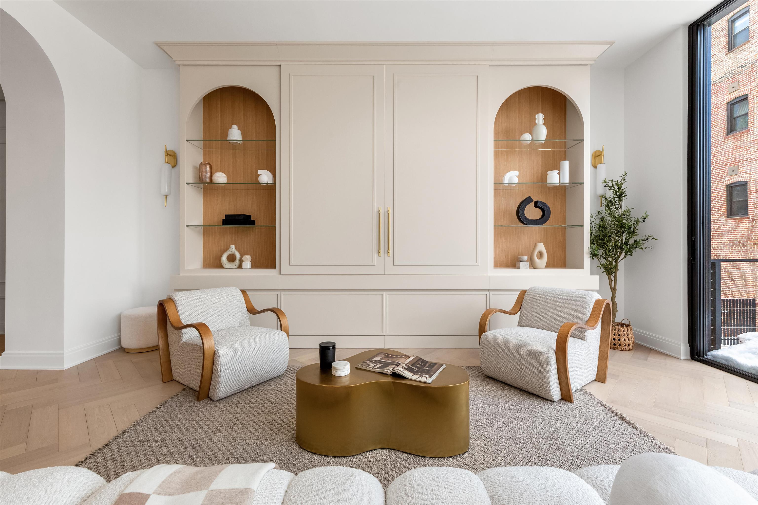 219-221 WARREN ST Unit: 1