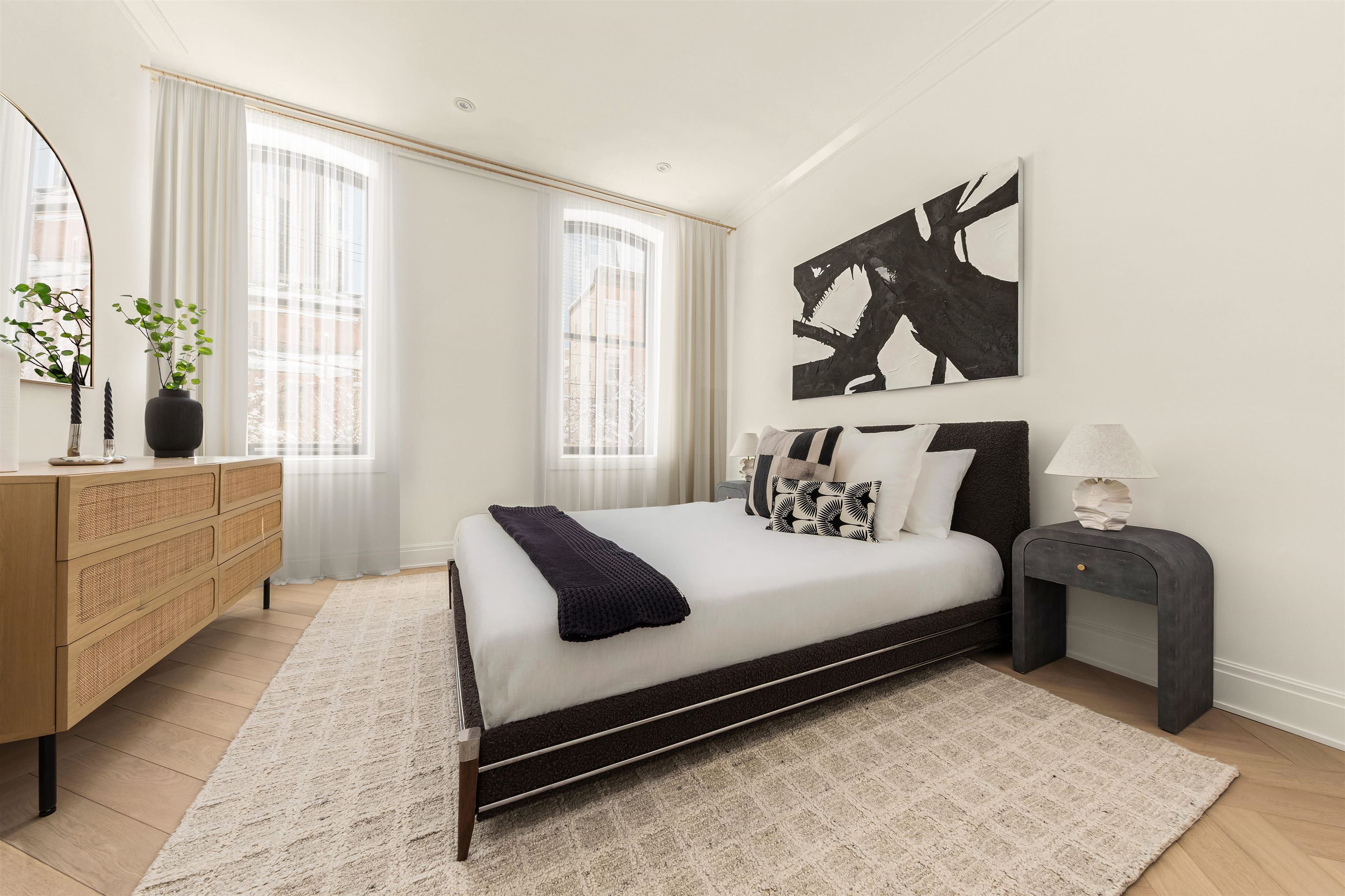 219-221 WARREN ST Unit: 1