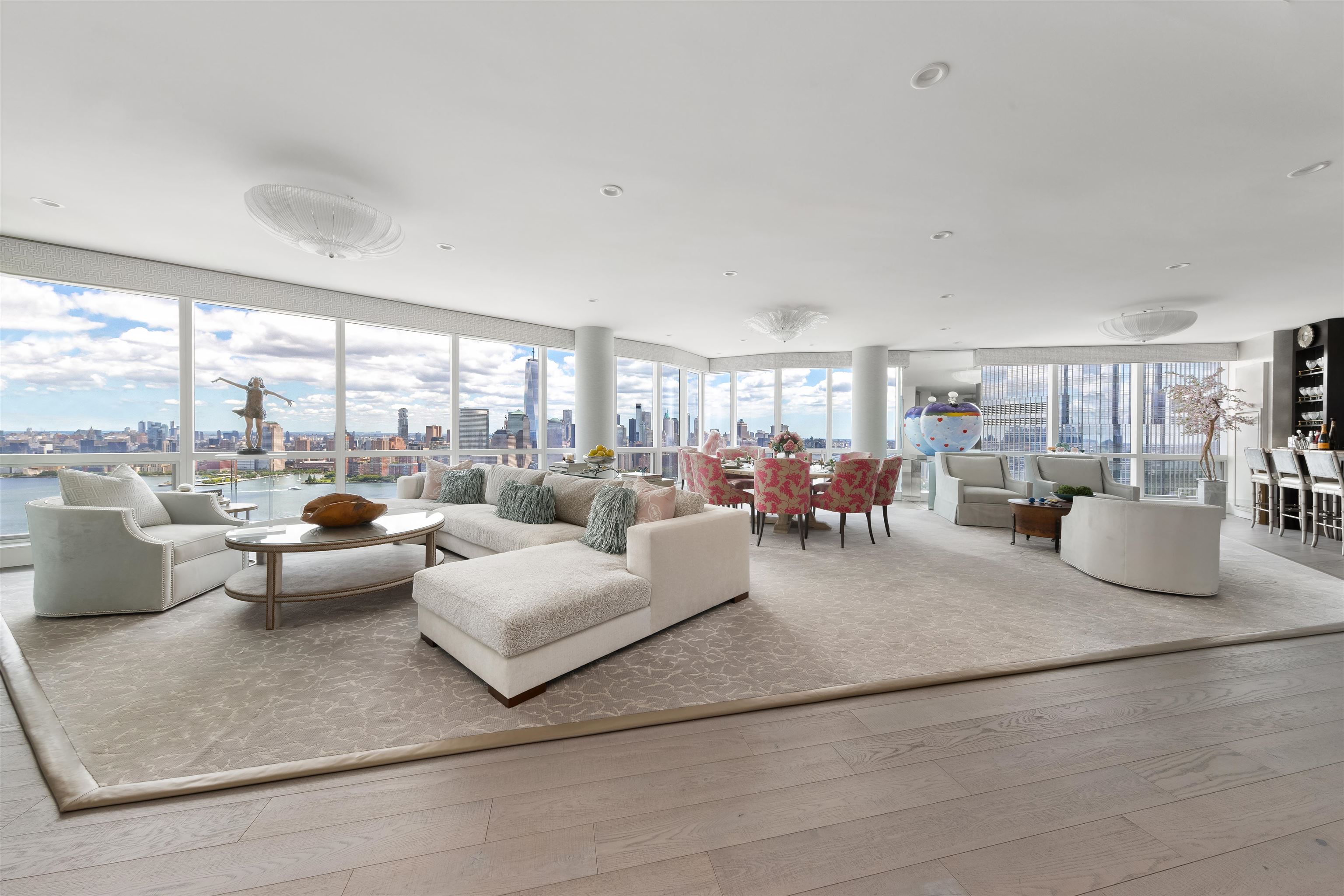 77 HUDSON ST Unit: PH 4904A