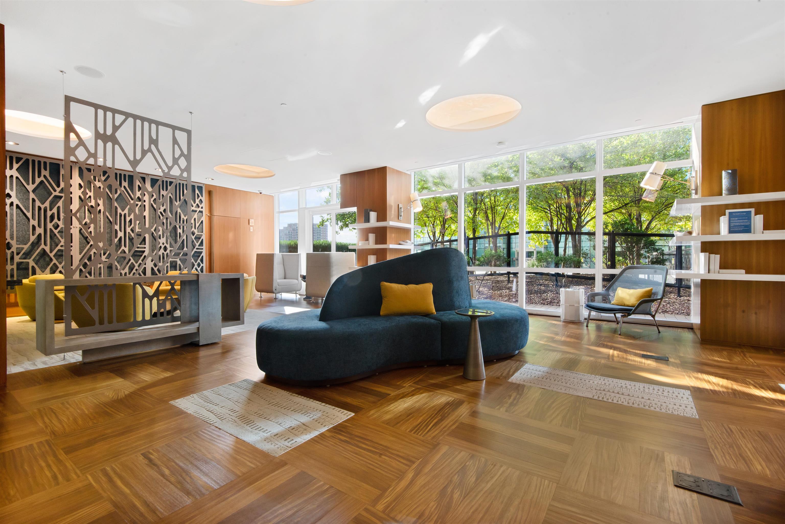 77 HUDSON ST Unit: PH 4904A