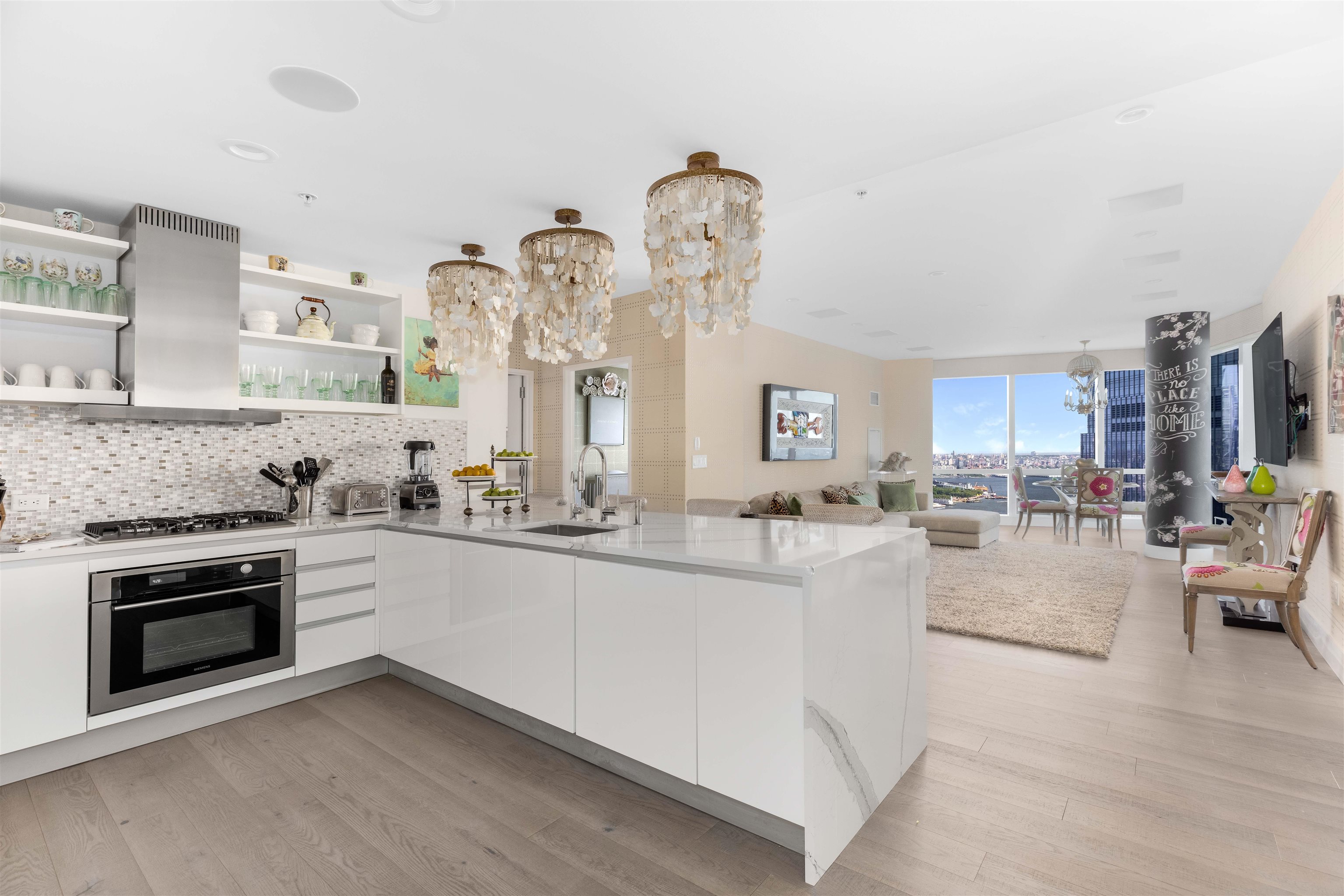 77 HUDSON ST Unit: PH 4904A