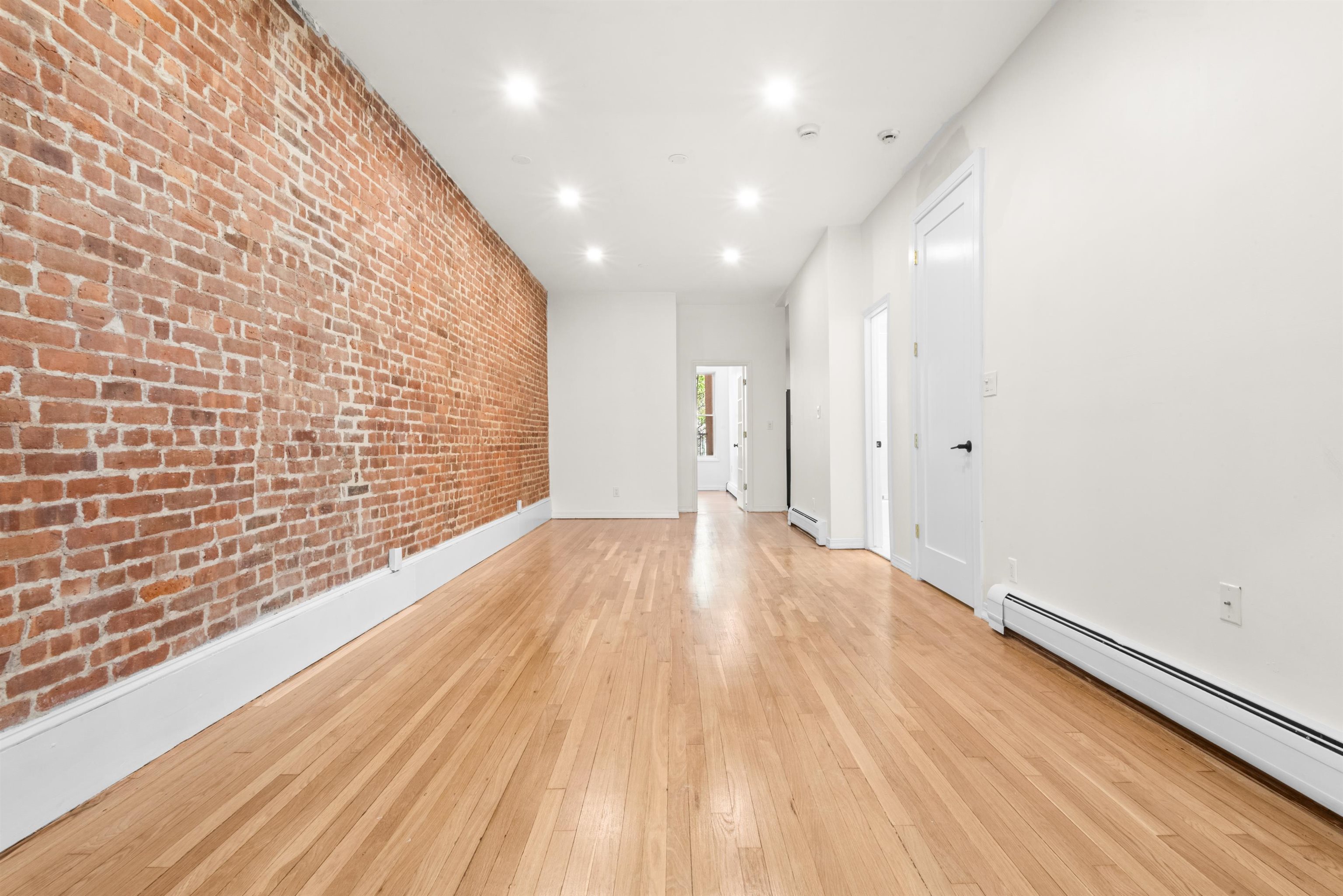 94 WAYNE ST Unit: 2