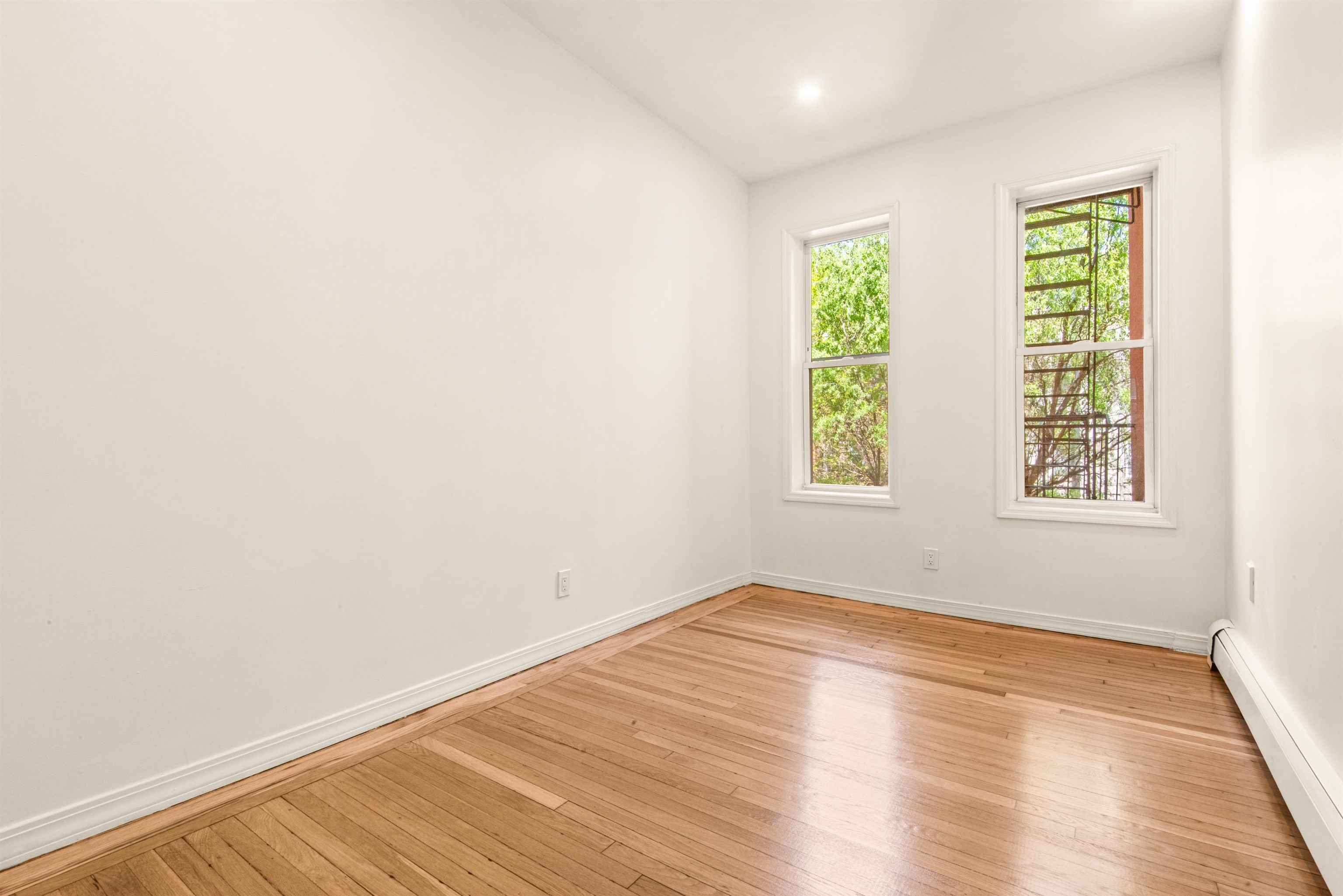 94 WAYNE ST Unit: 2