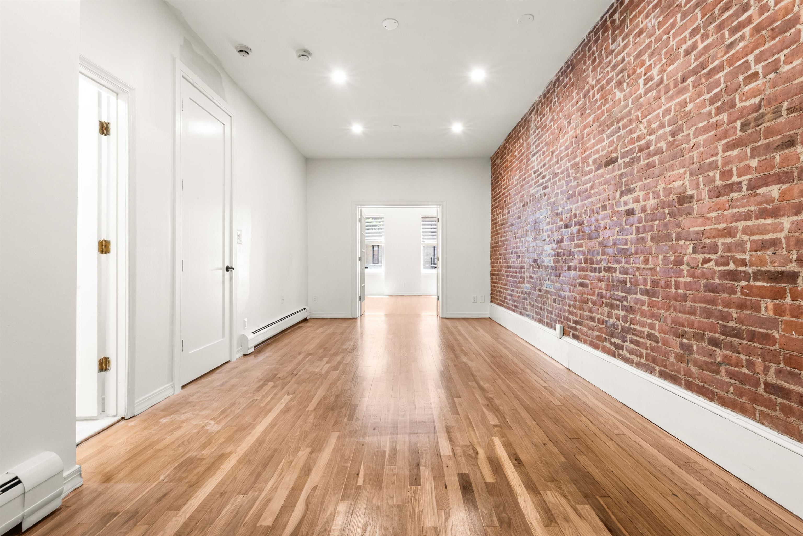 94 WAYNE ST Unit: 2