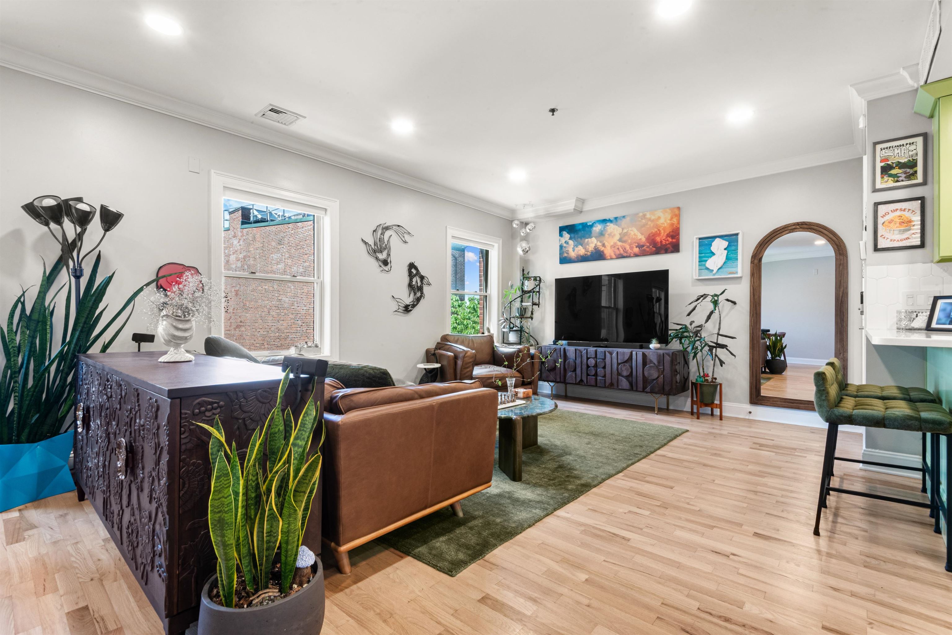 63 SUSSEX ST Unit: 8