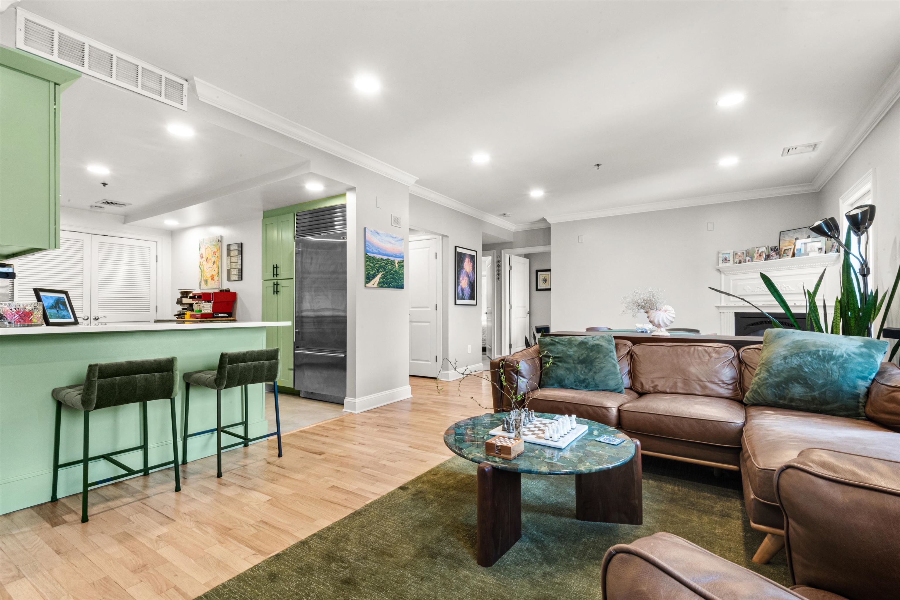 63 SUSSEX ST Unit: 8