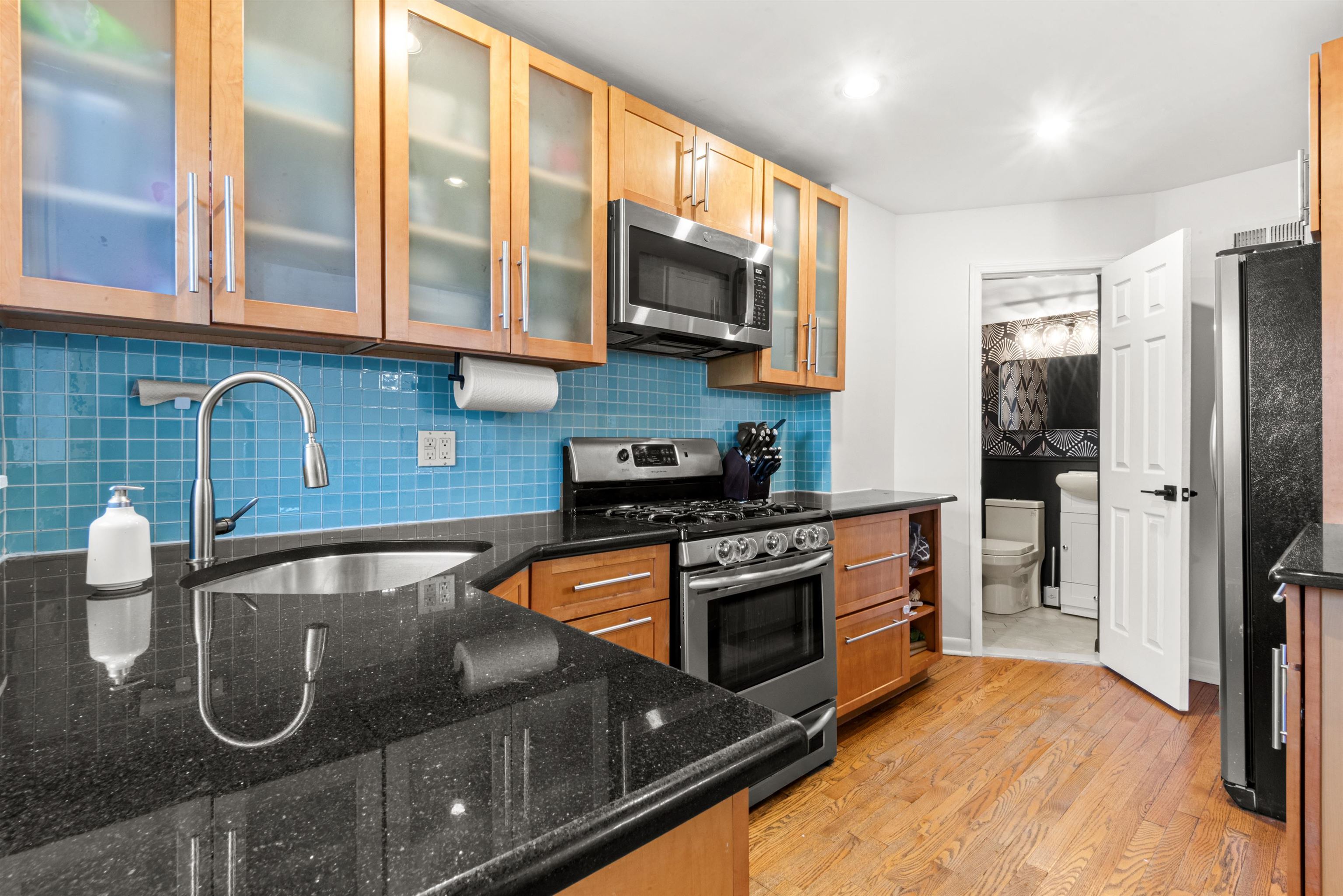 398 FAIRMOUNT AVE