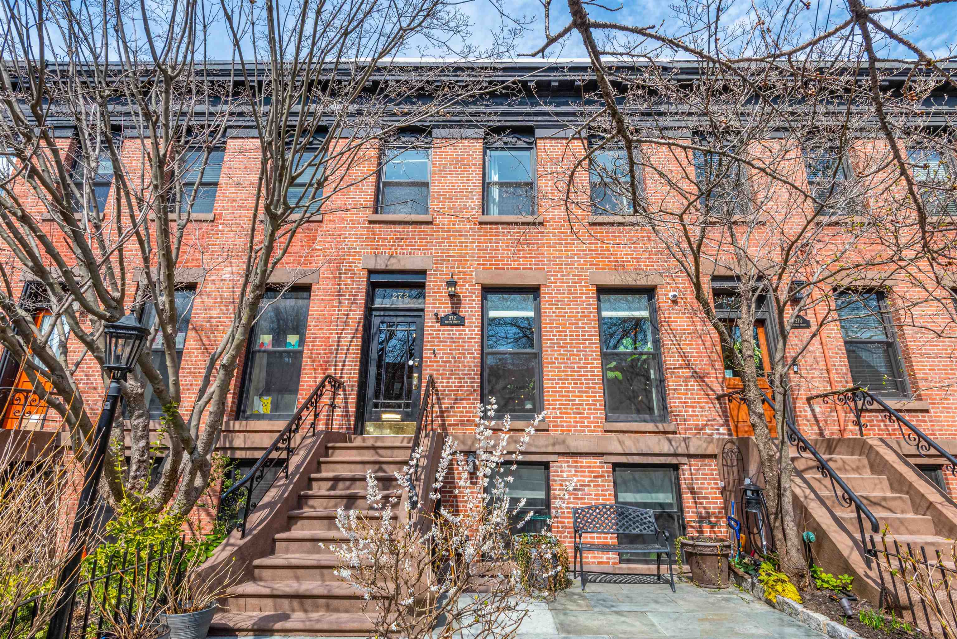 272 4TH ST