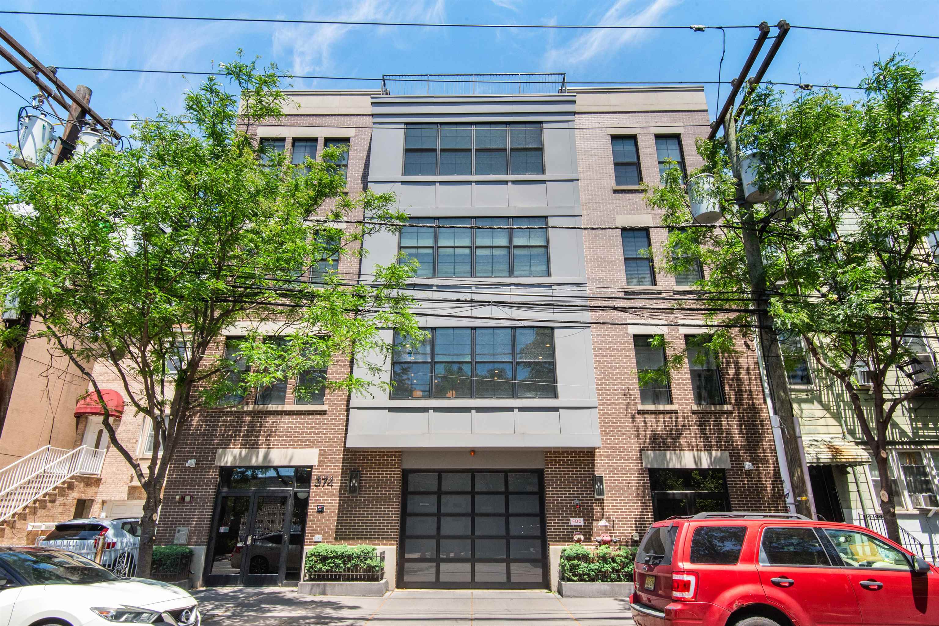 374 7TH ST Unit: 201