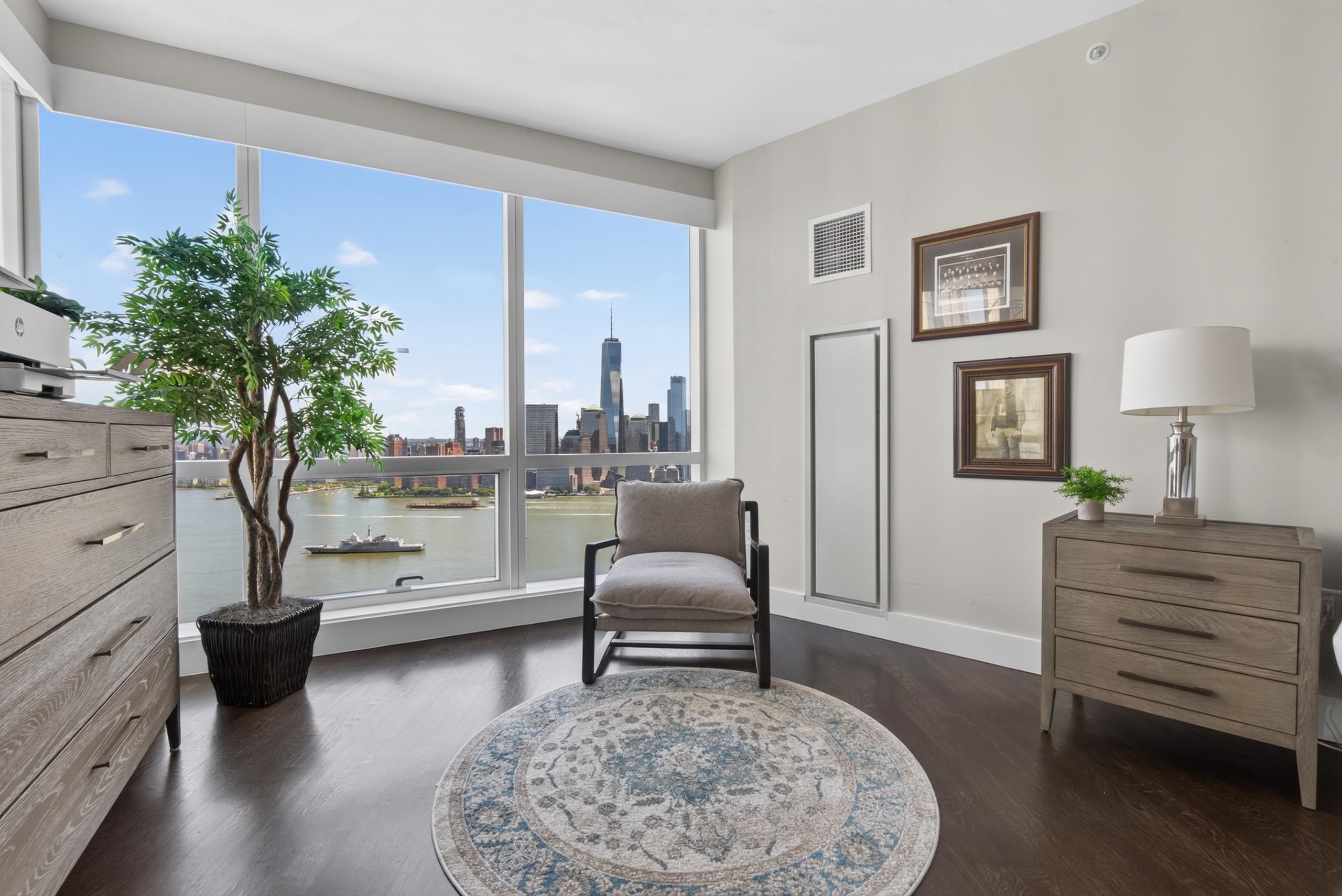77 HUDSON ST Unit: PH 4704