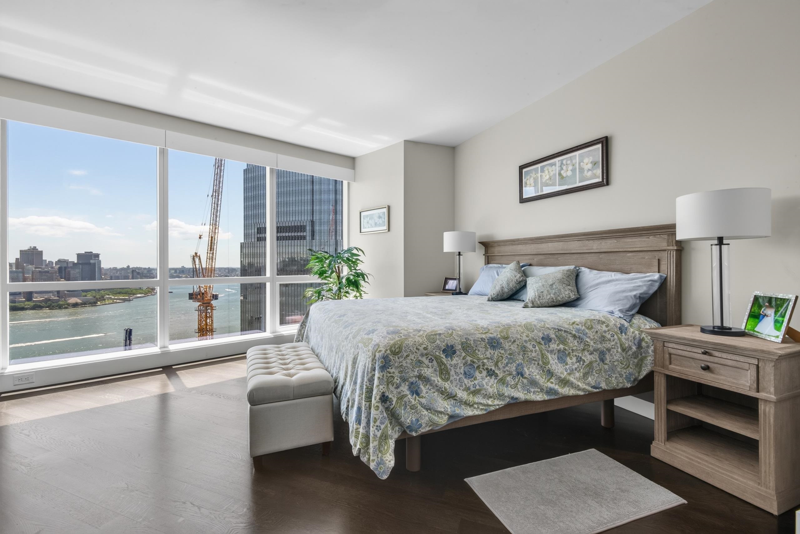 77 HUDSON ST Unit: PH 4704