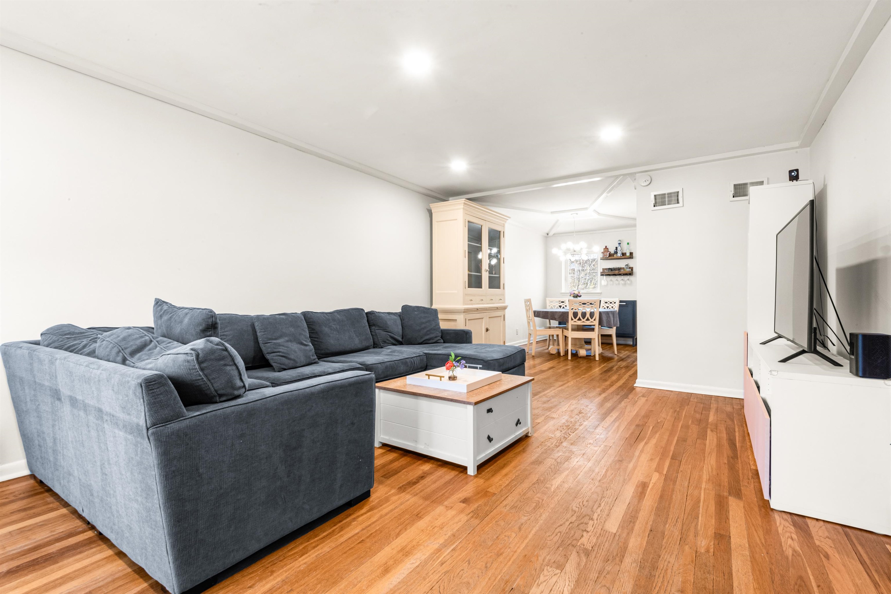 398 FAIRMOUNT AVE