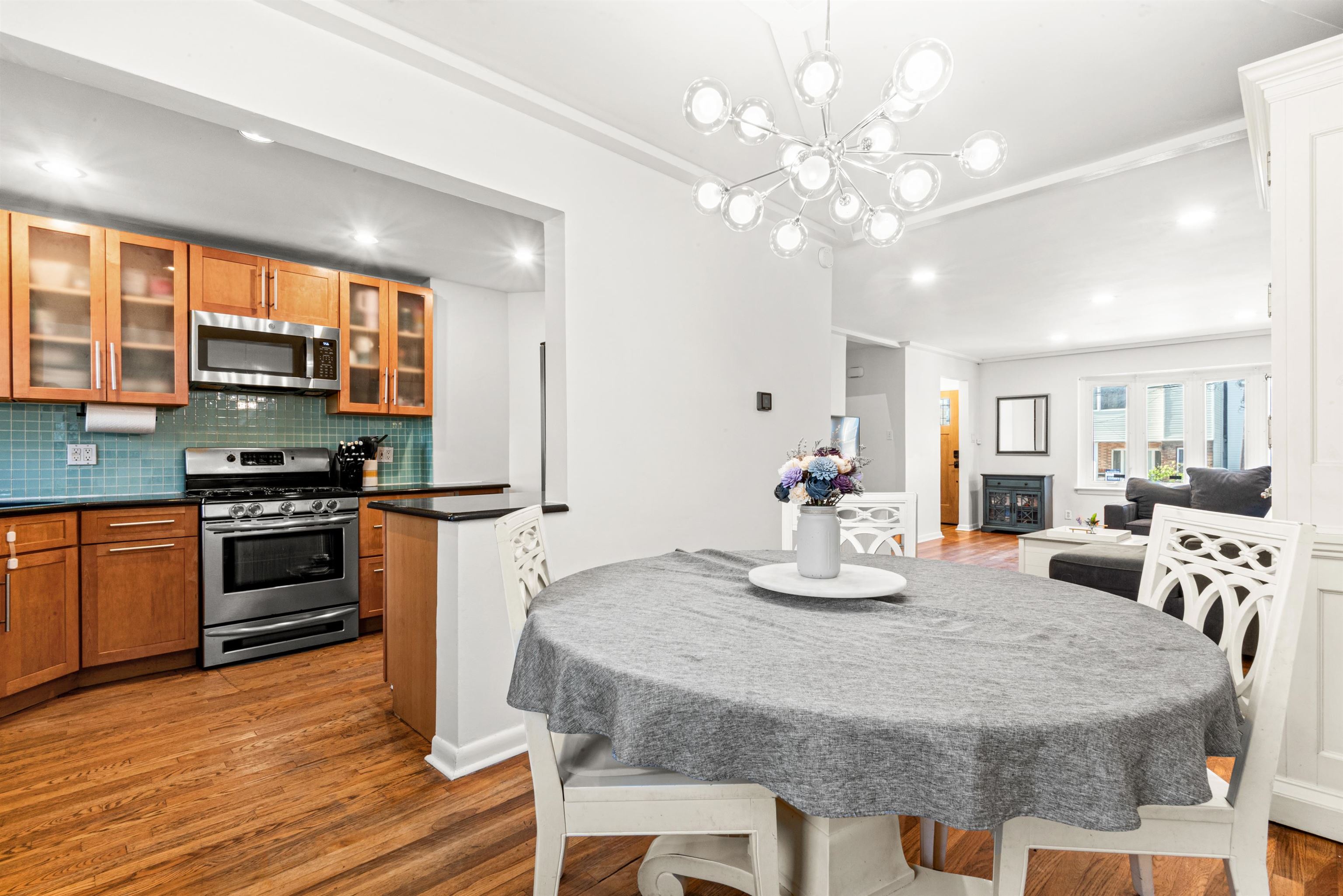 398 FAIRMOUNT AVE