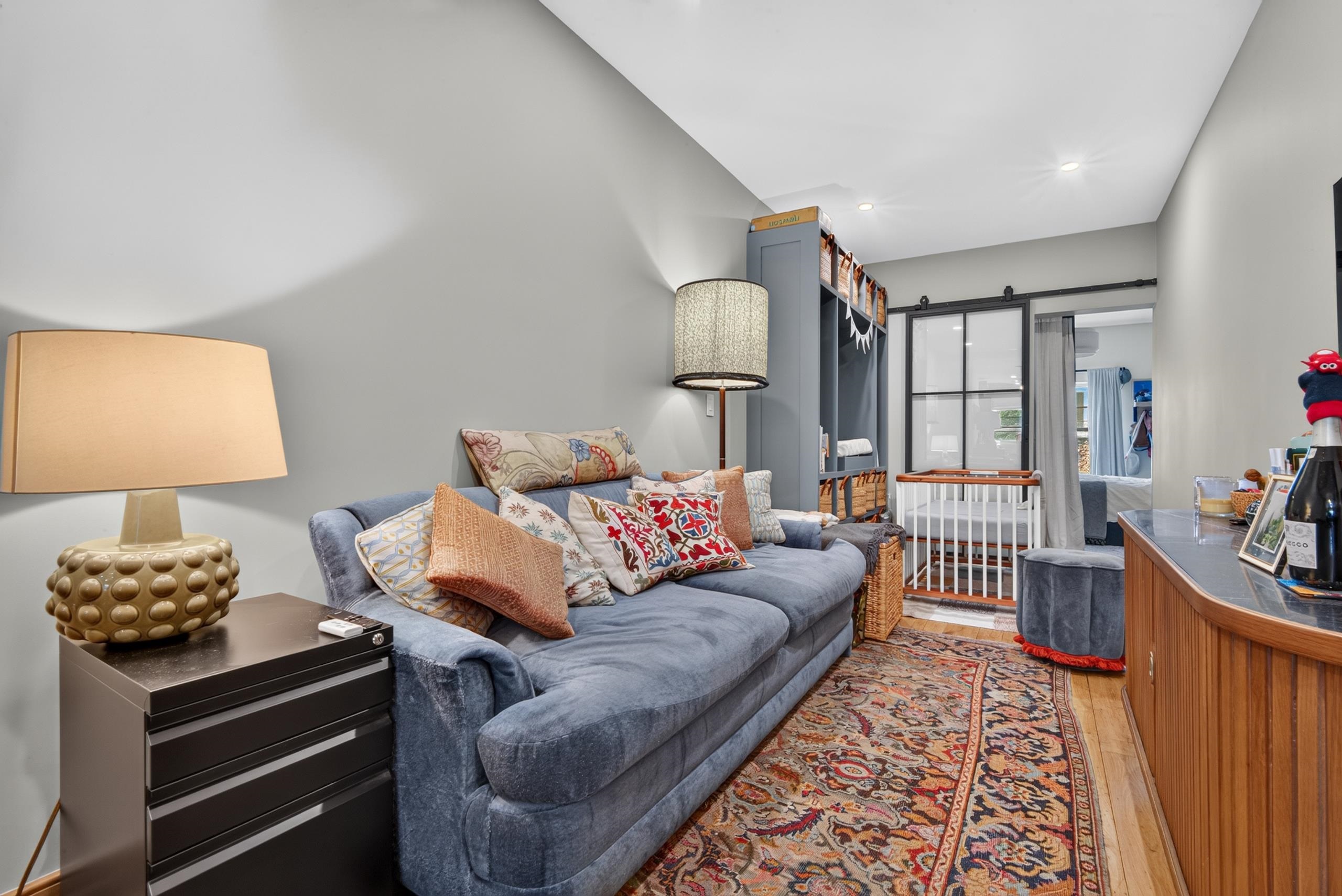 227 MONROE ST Unit: 2R