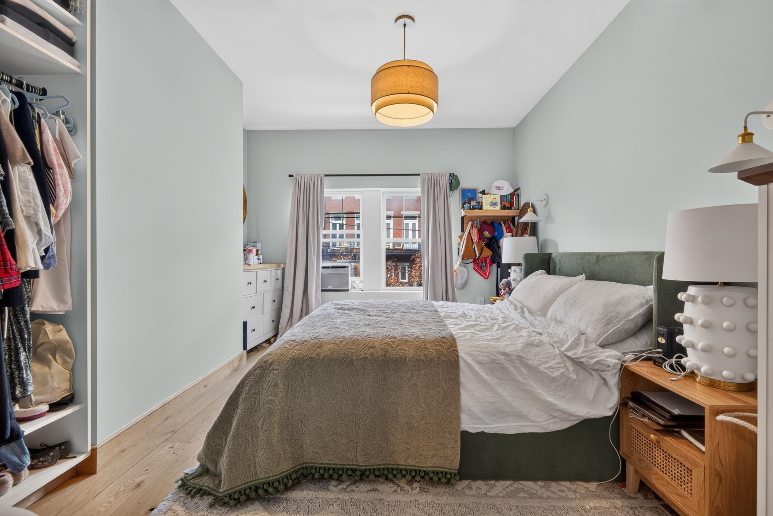 227 MONROE ST Unit: 2R