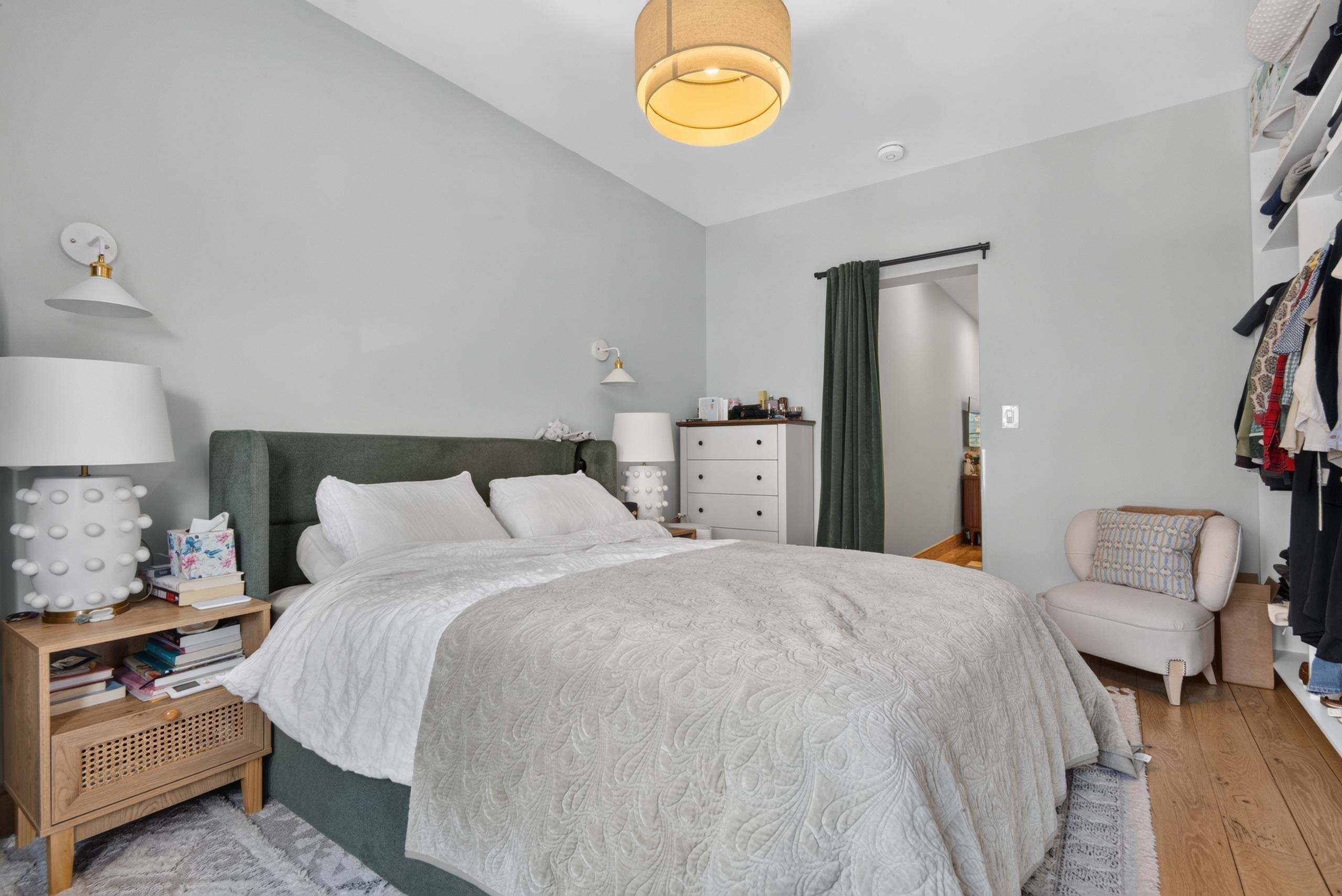 227 MONROE ST Unit: 2R