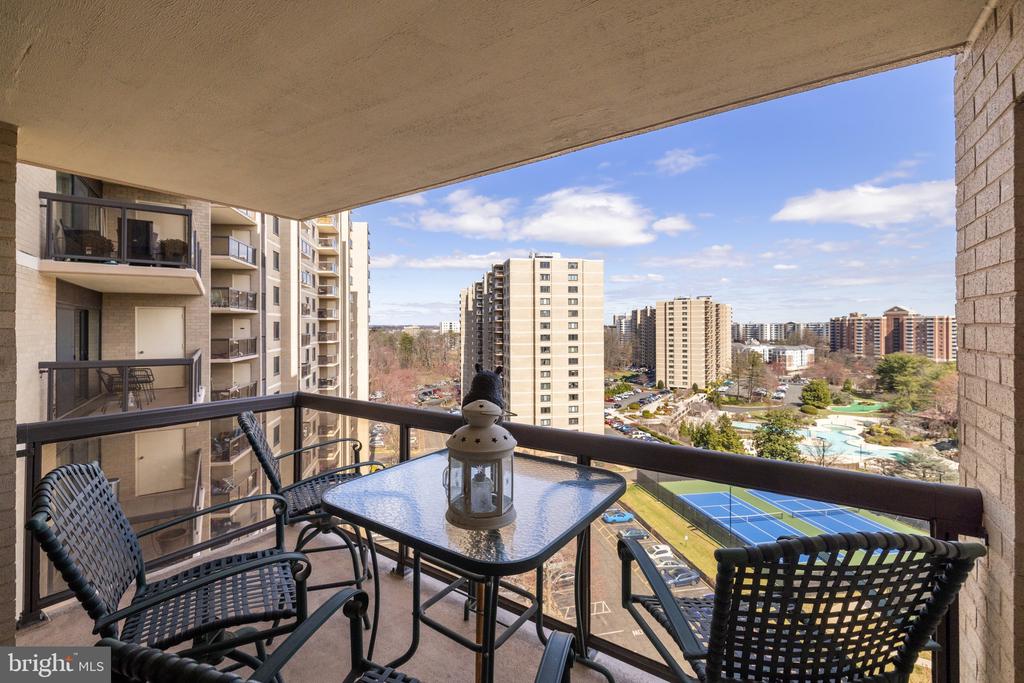 307 YOAKUM PARKWAY 1103