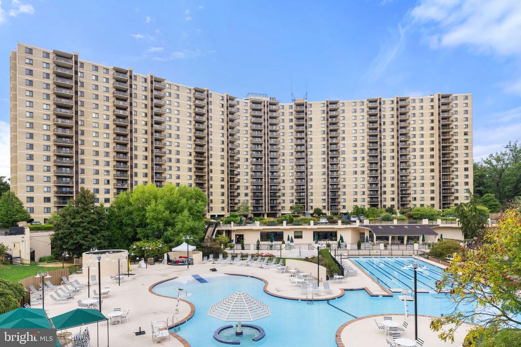 307 YOAKUM PARKWAY 1103