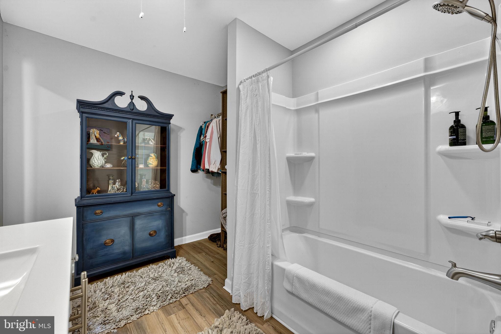 6478 LAUREL HILL LANE