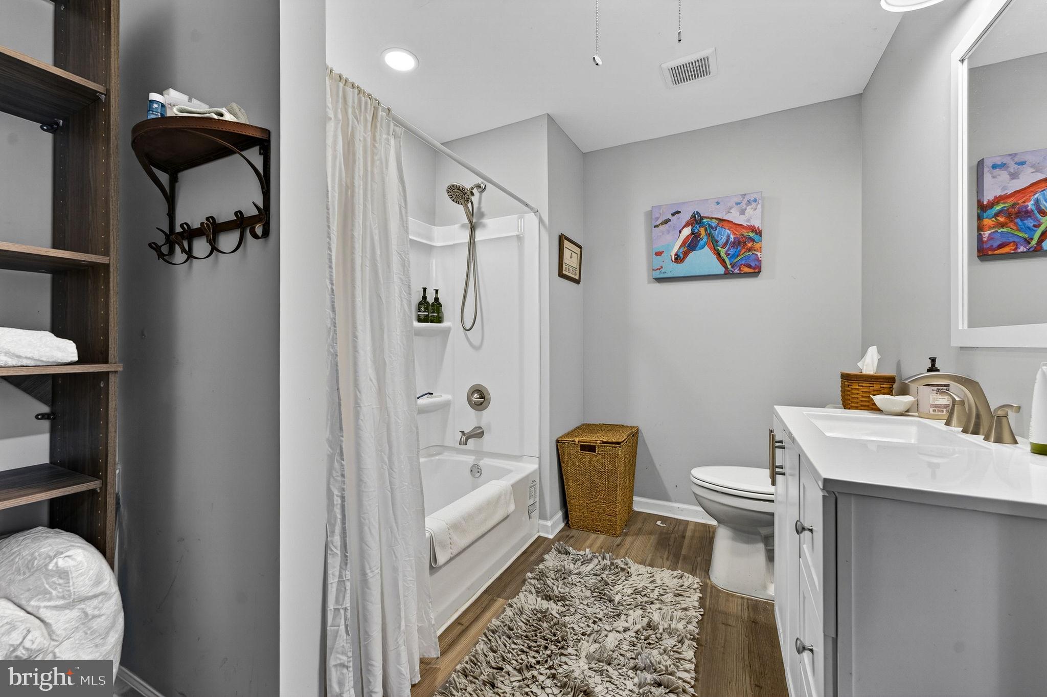 6478 LAUREL HILL LANE