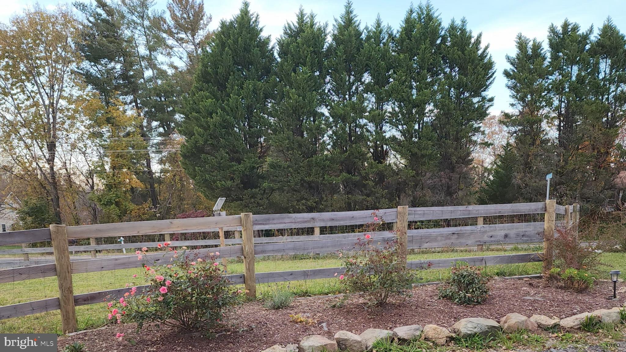 6478 LAUREL HILL LANE