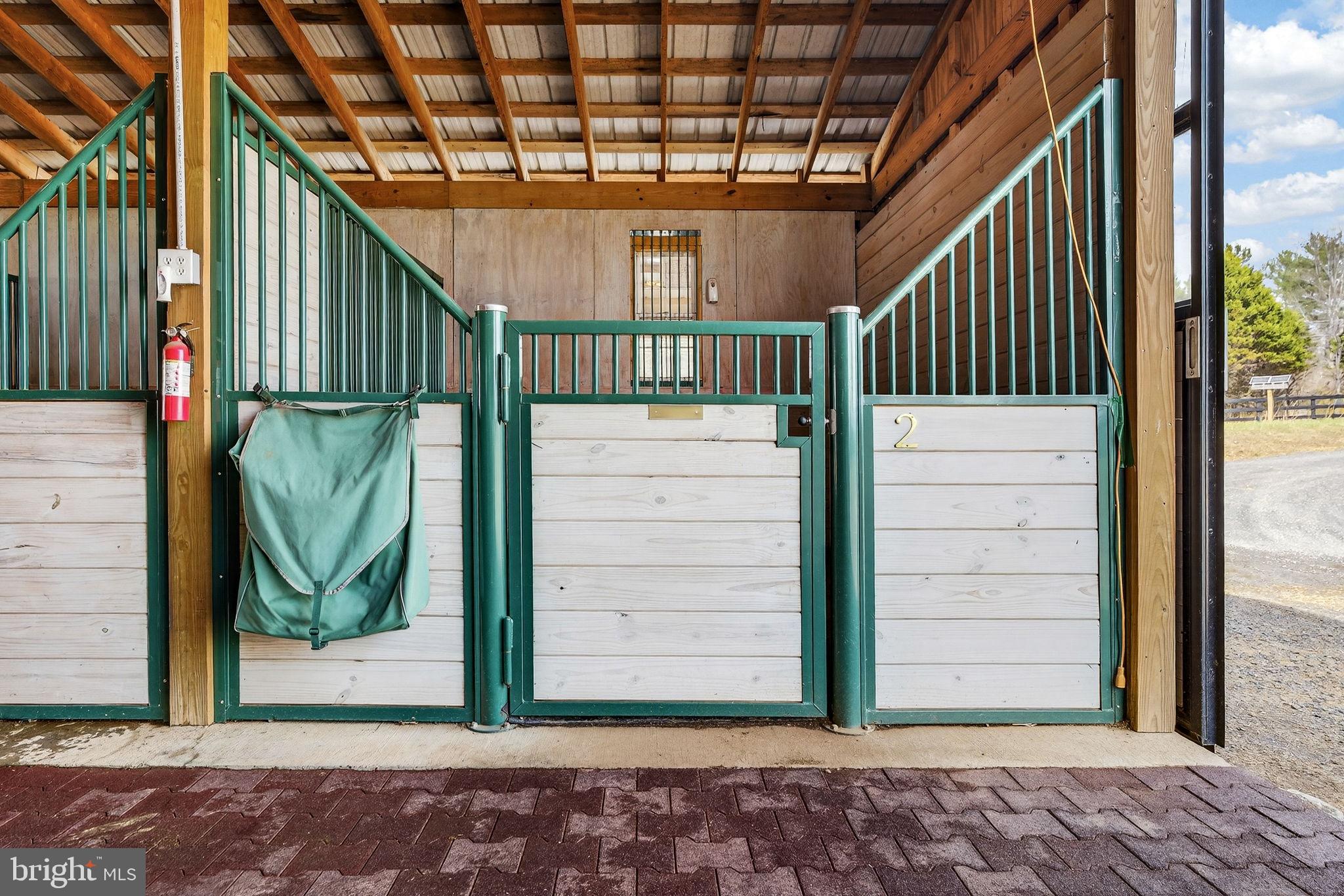 6478 LAUREL HILL LANE