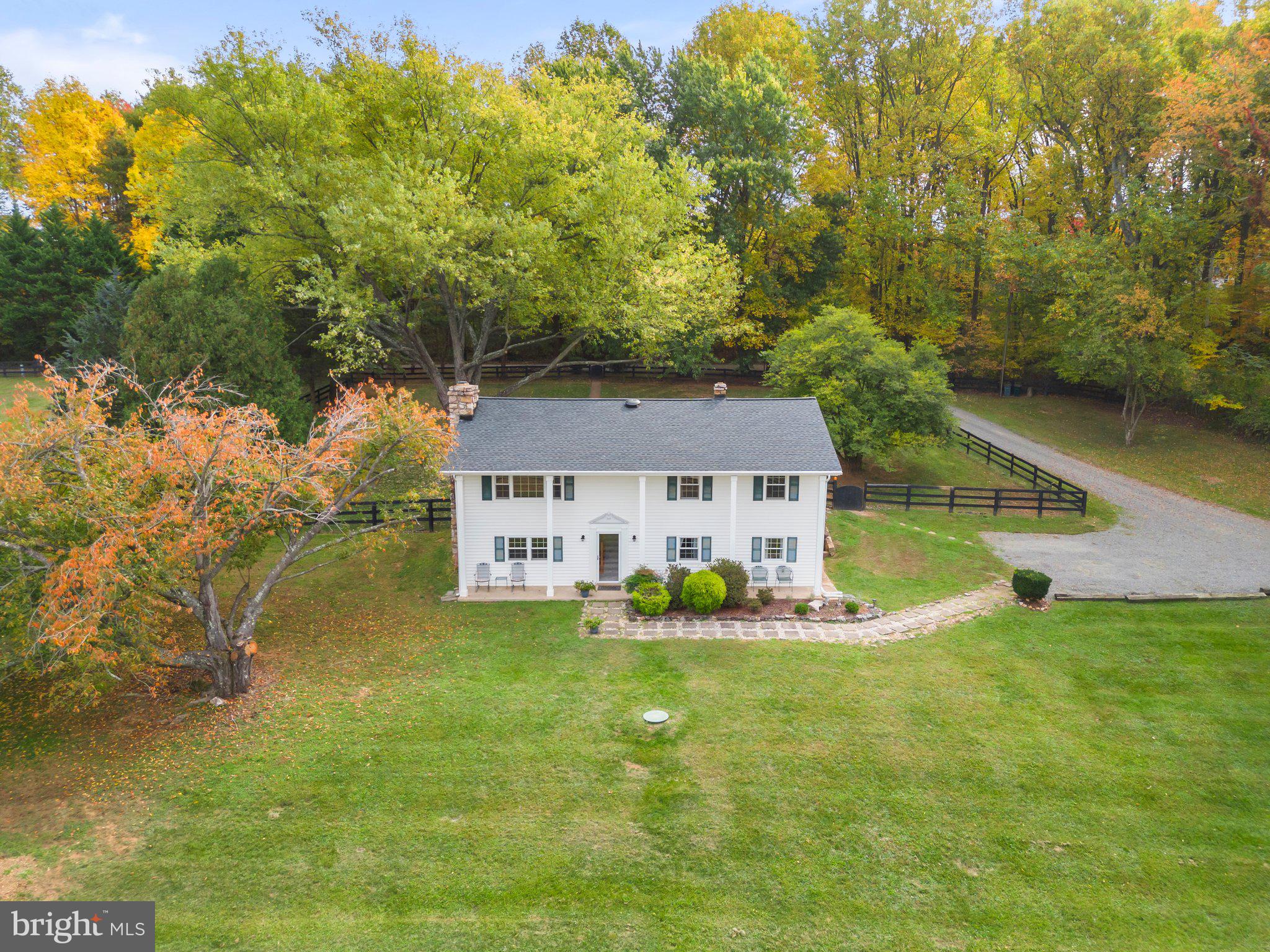 6768 WARWICK LANE