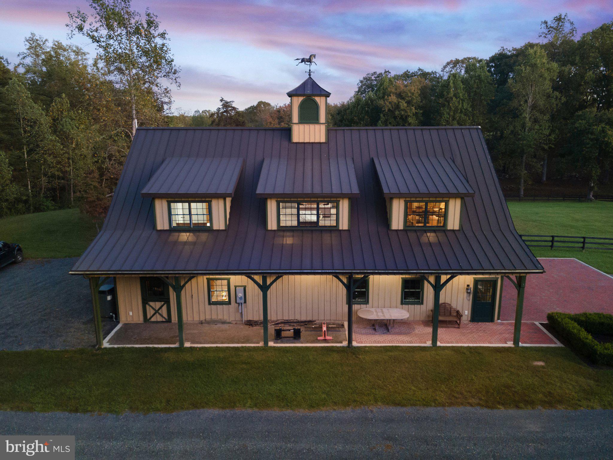 10500 MOUNTAIN SHADOW LANE