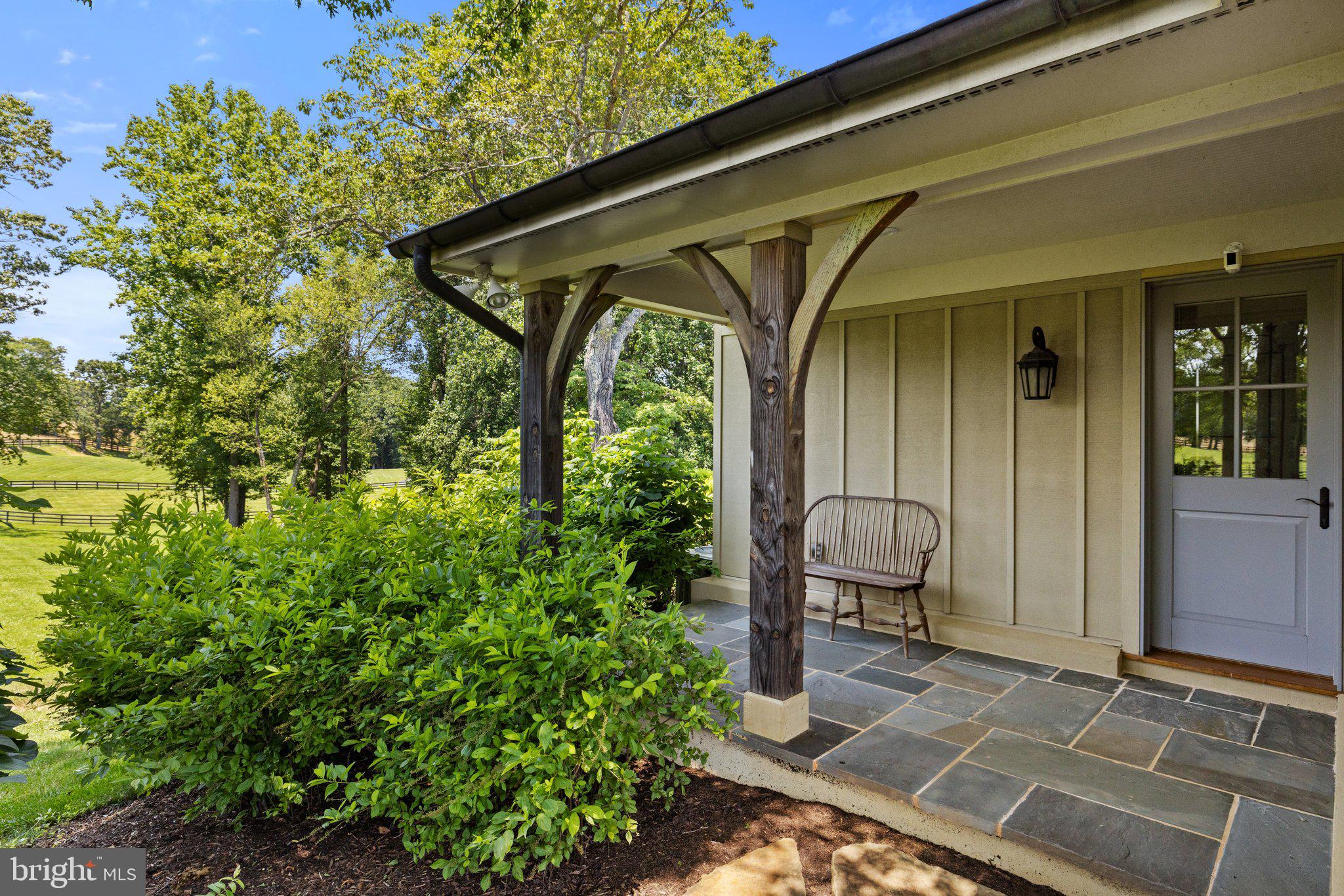10500 MOUNTAIN SHADOW LANE