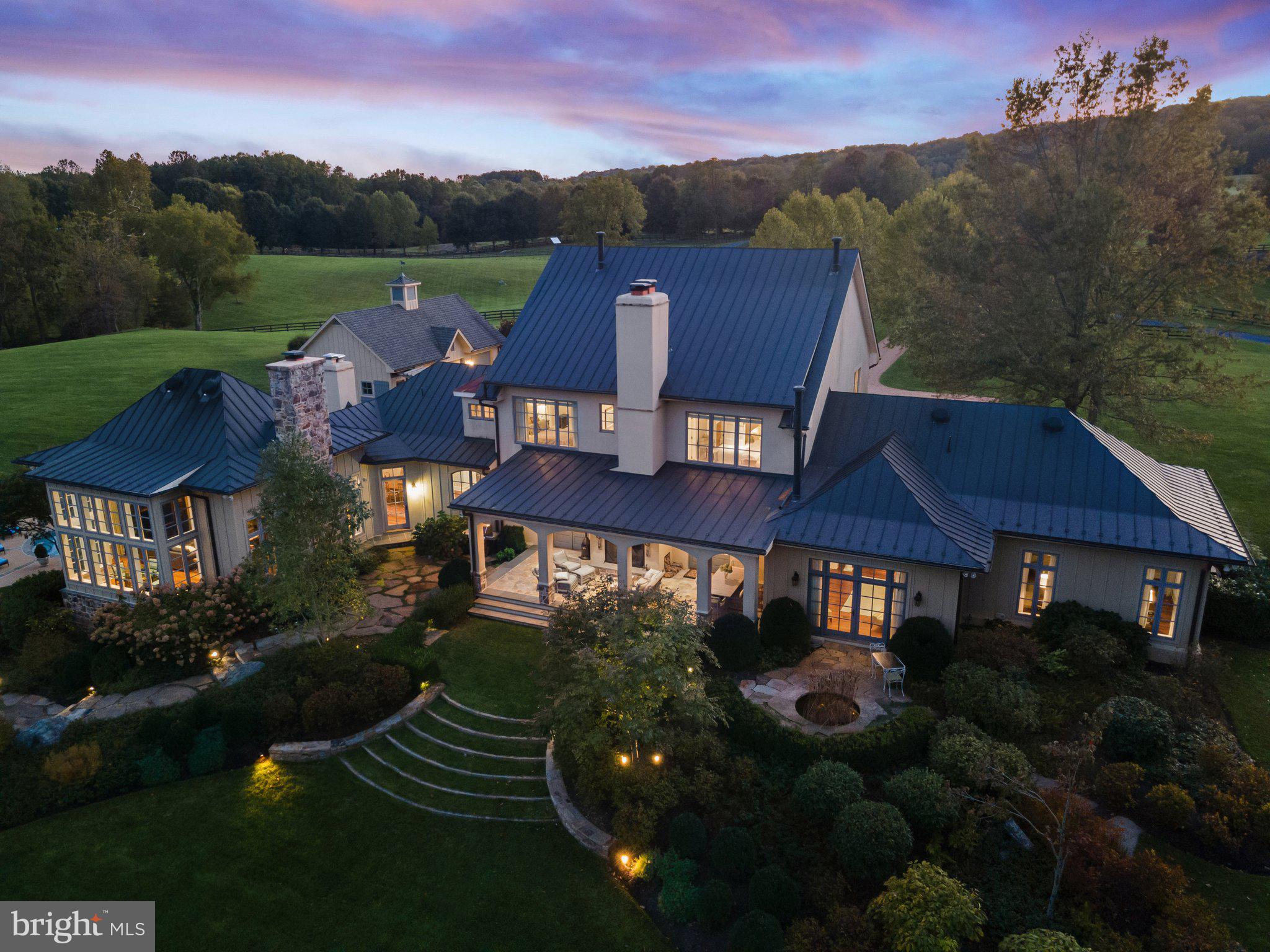 10500 MOUNTAIN SHADOW LANE