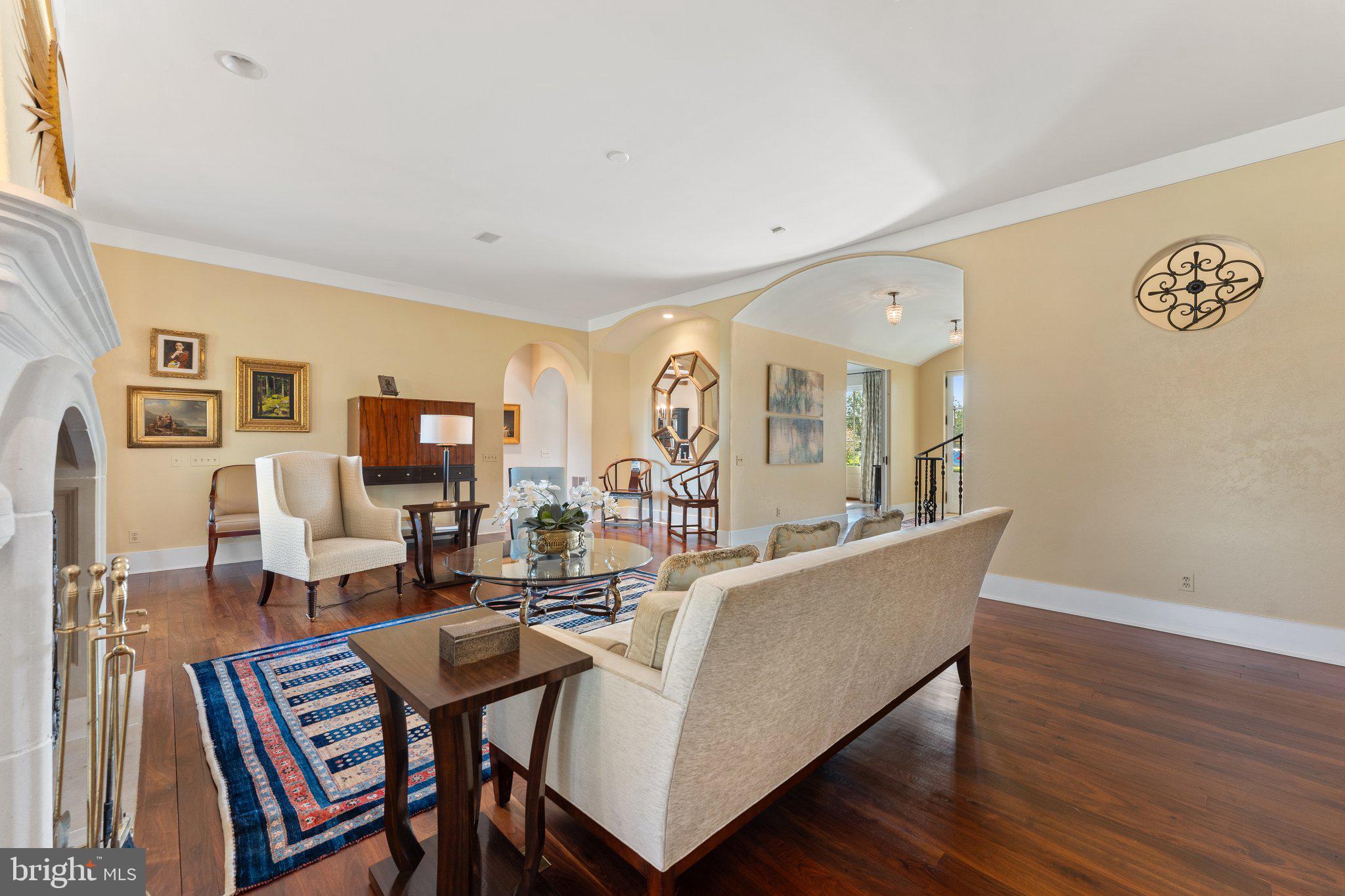 10500 MOUNTAIN SHADOW LANE