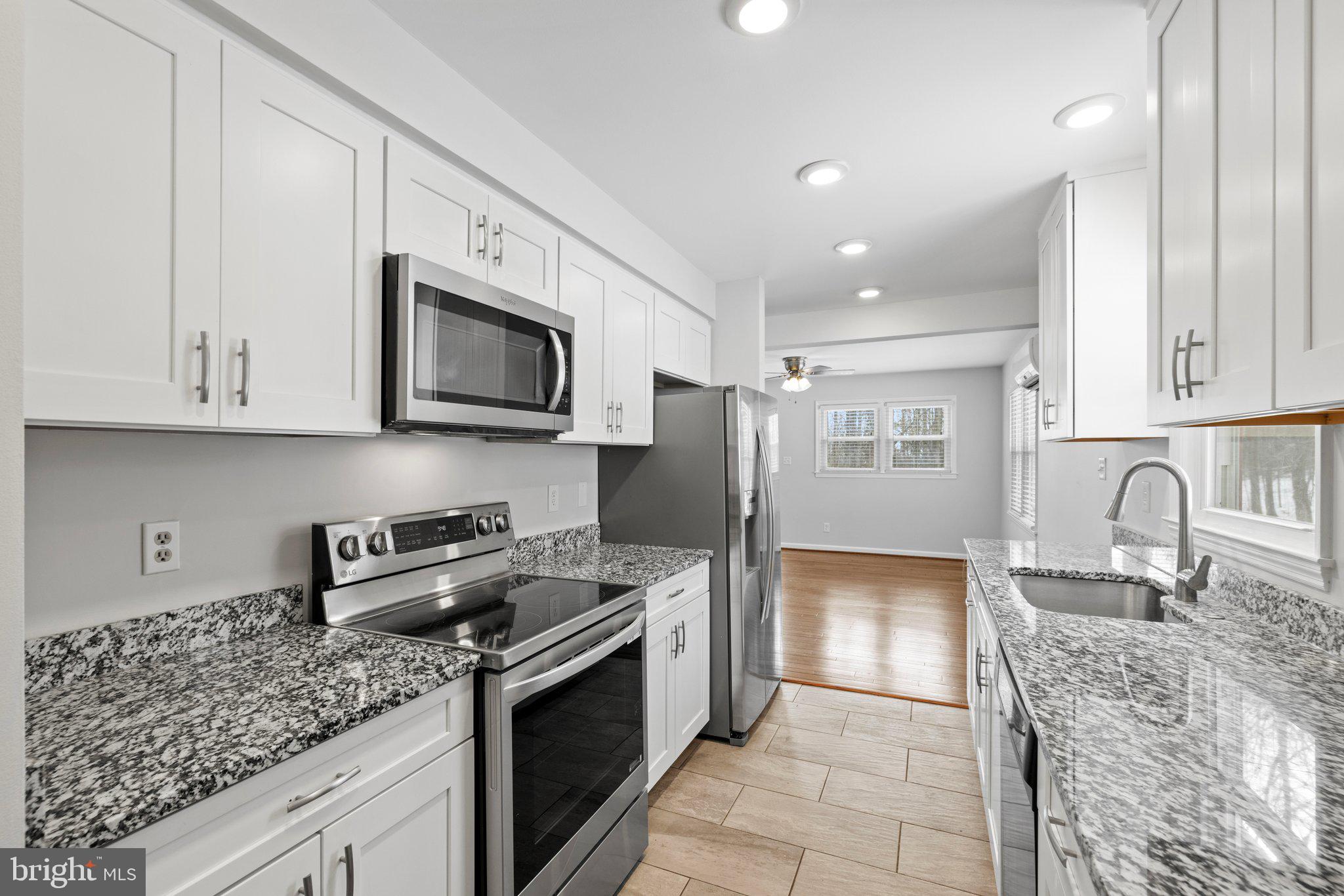 9836 TIMBER HEIGHTS
